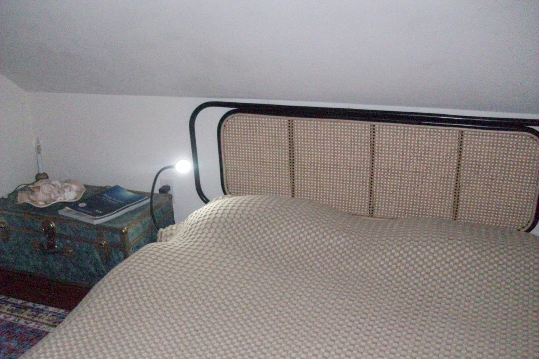 LEPOWER Clip on Light, Book Reading Lamp for Desk, Bed Headboard and Dorm customer photo 2