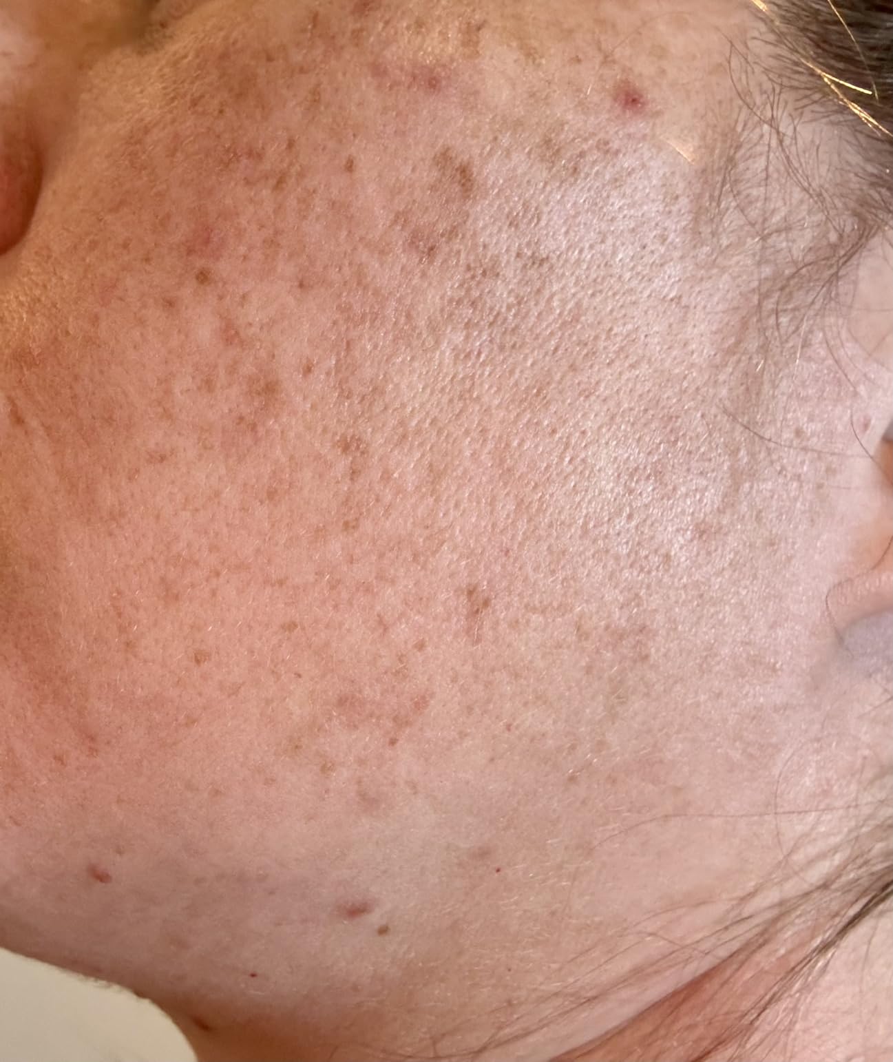 Neutrogena Anti-Aging Perfector Tinted Facial Moisturizer, 1 fl oz customer photo 2