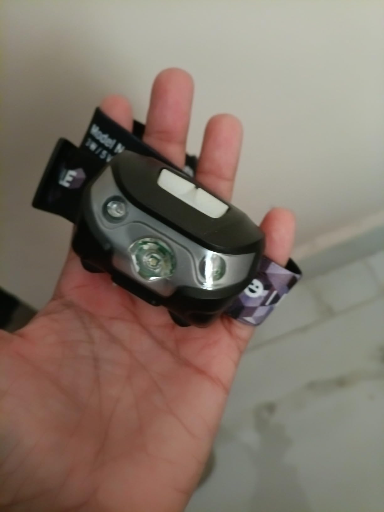Lepro LED Headlamp Rechargeable IPX4 Waterproof Headlight 5 Modes - Black customer photo 2