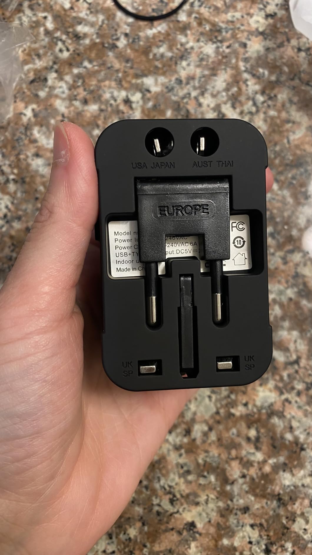 Universal Travel Adapter USB C, All in One Worldwide Plug Adapter, Black customer photo 2