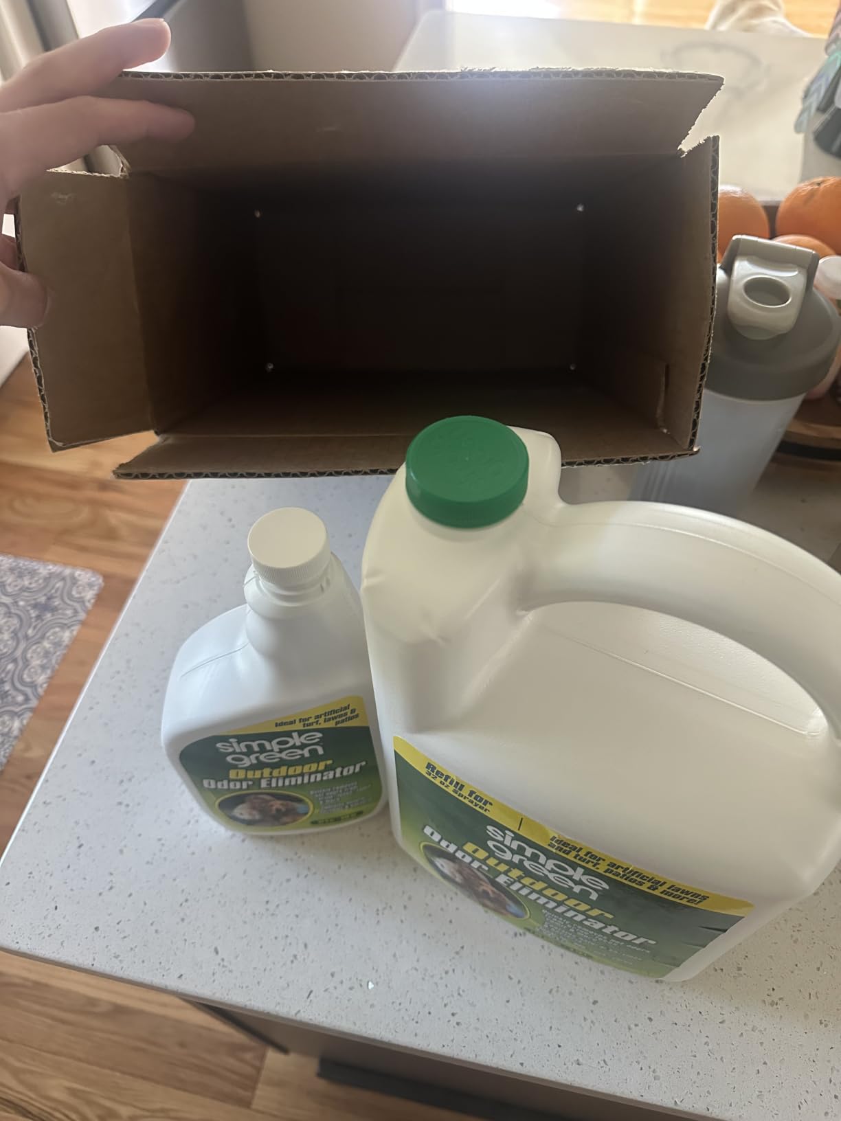 Simple Green Outdoor Odor Eliminator for Pets, Dogs, Ideal for Artificial Grass & Patio (32 oz Hose End Sprayer & 1 Gallon Refill) customer photo 2