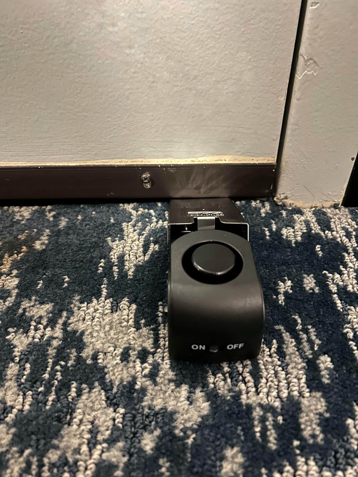 EMDMAK Door Stop Alarm with 120DB Siren Door Stop for Home & Travel (Black) (Pack of 2) customer photo 1