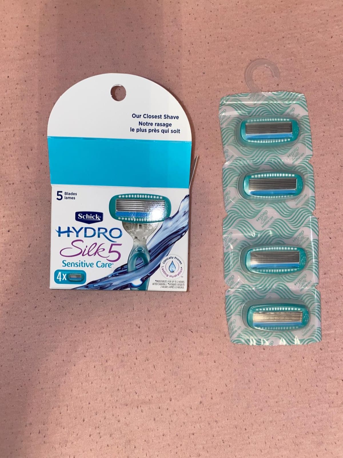 Schick Hydro Silk Sensitive Razor Blade Refills, 6 Count | 5-Blade Sensitive Skin Razors for Women | Womens Razor Refills for Sensitive Skin customer photo 1