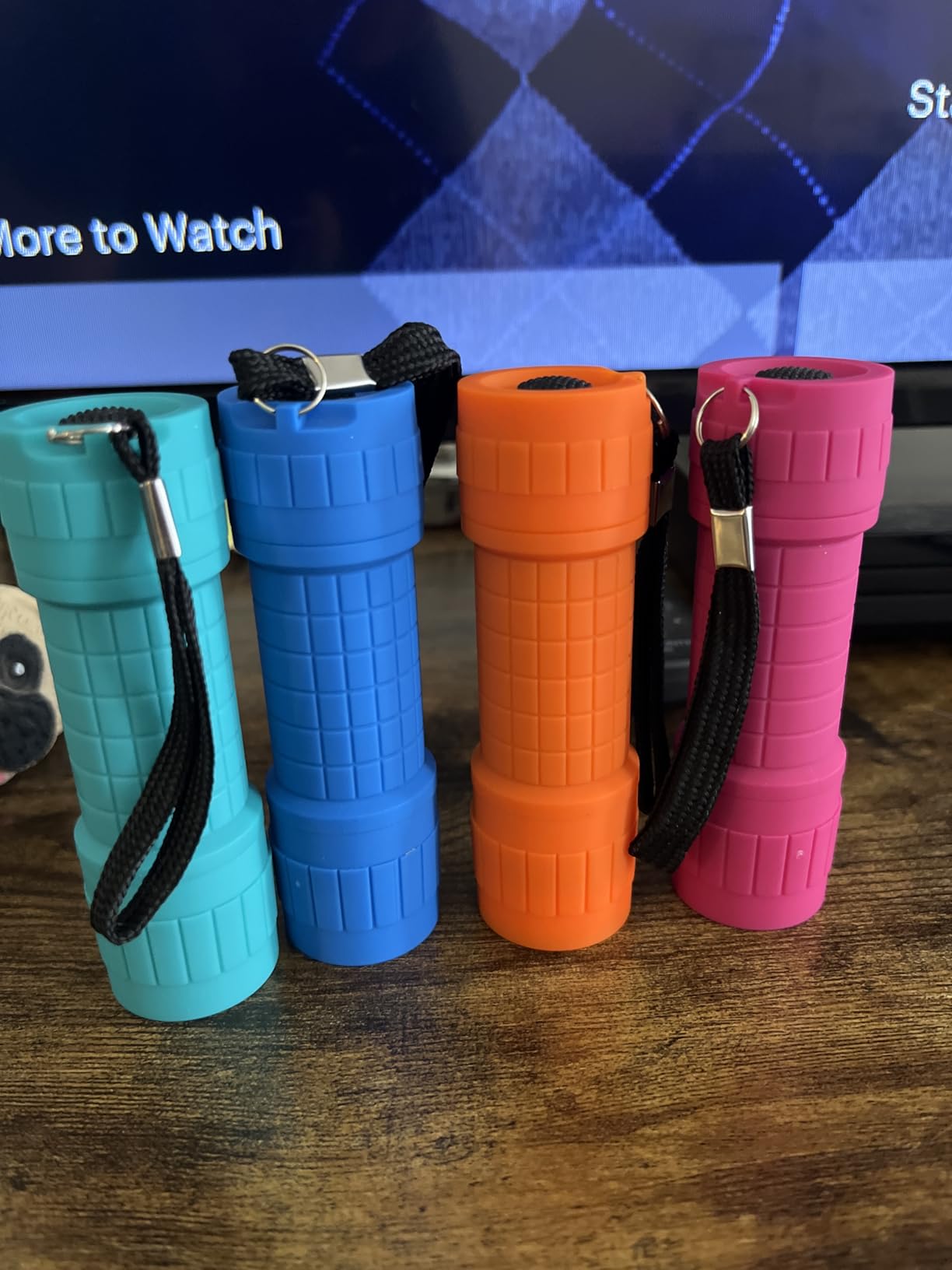 EverBrite 6-Pack Mini Flashlights, 9-LED Flashlight, Batteries Included customer photo 2