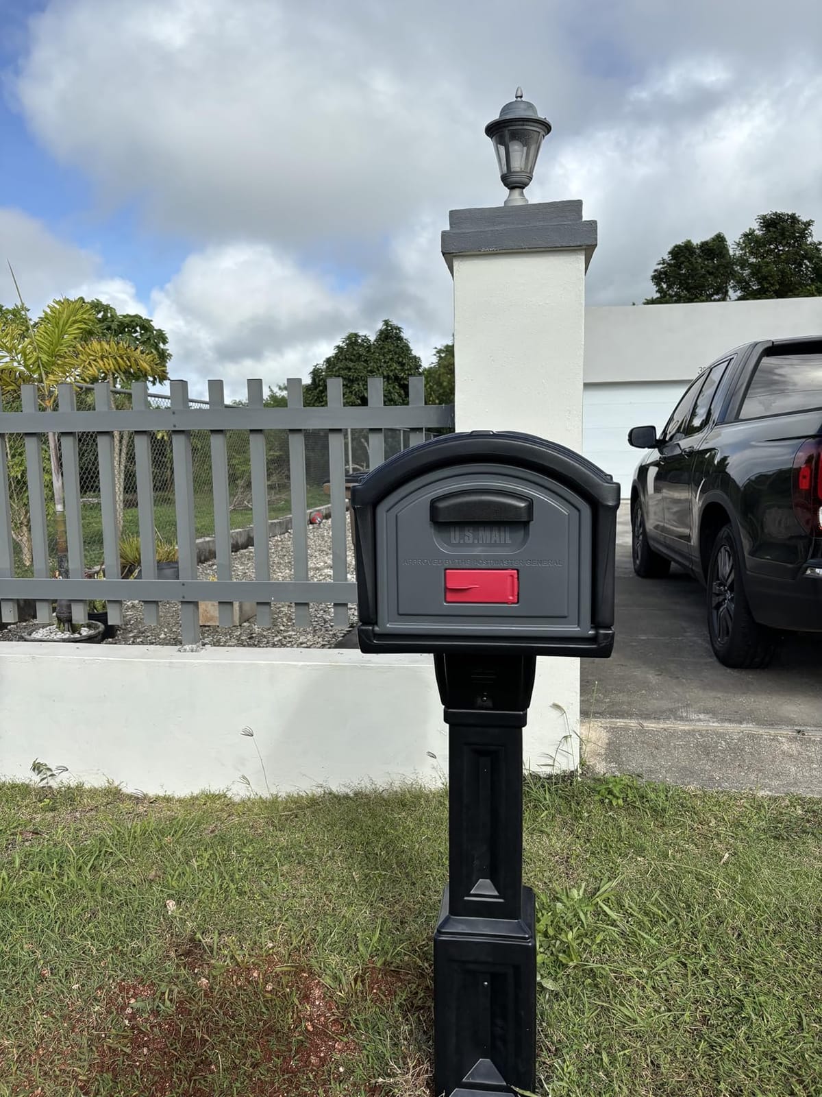 Simplay3 Classic Plastic Residential Mailbox & Post Mount Combo Kit with 2 Access Doors - Black customer photo 1