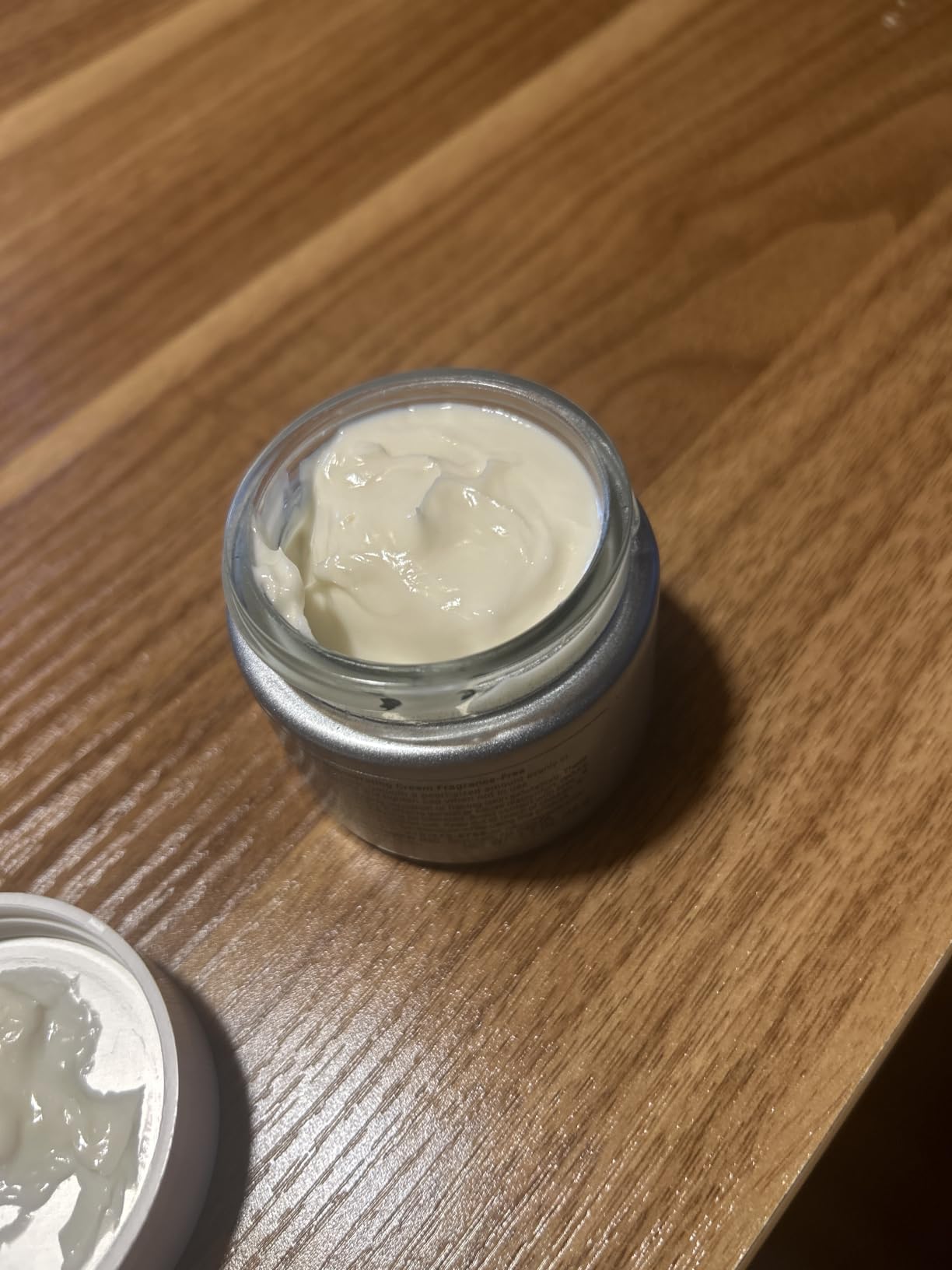 Neutrogena Rapid Wrinkle Repair Retinol Face Moisturizer, Fragrance Free, Daily Anti-Aging Face Cream with Retinol & Hyaluronic Acid to Fight Fine Lines, Wrinkles, & Dark Spots, 1.7 oz customer photo 2