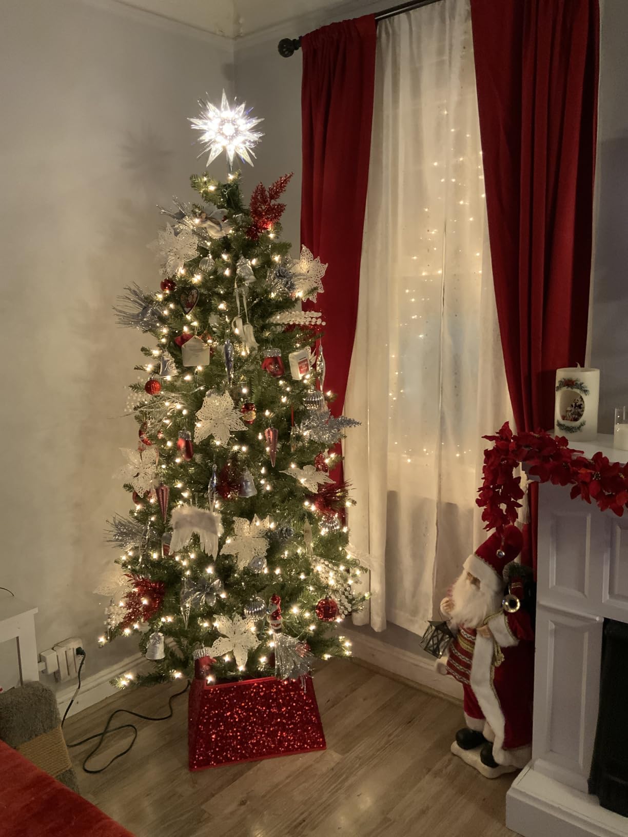 Puleo International 10ft Pre-Lit Slim Fraser Fir Artificial Christmas Tree customer photo 1