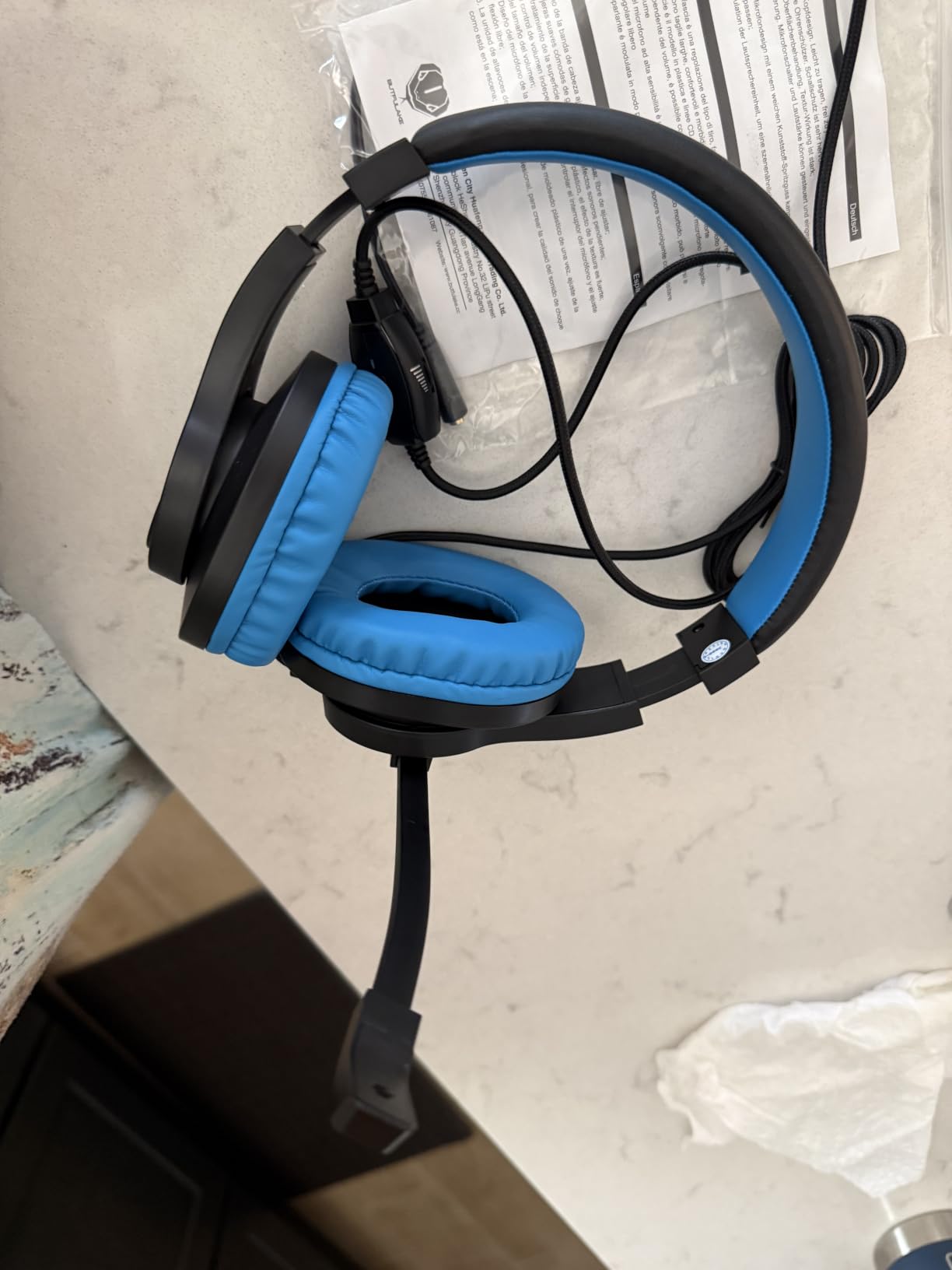 BlueFire Kids Headphones for Online School, Children, Teens, Boys, Girls, 3.5mm Stereo Over-Ear Gaming Headphone with Microphone and Volume Control for PS4, PS5, New Xbox One（Blue） customer photo 1