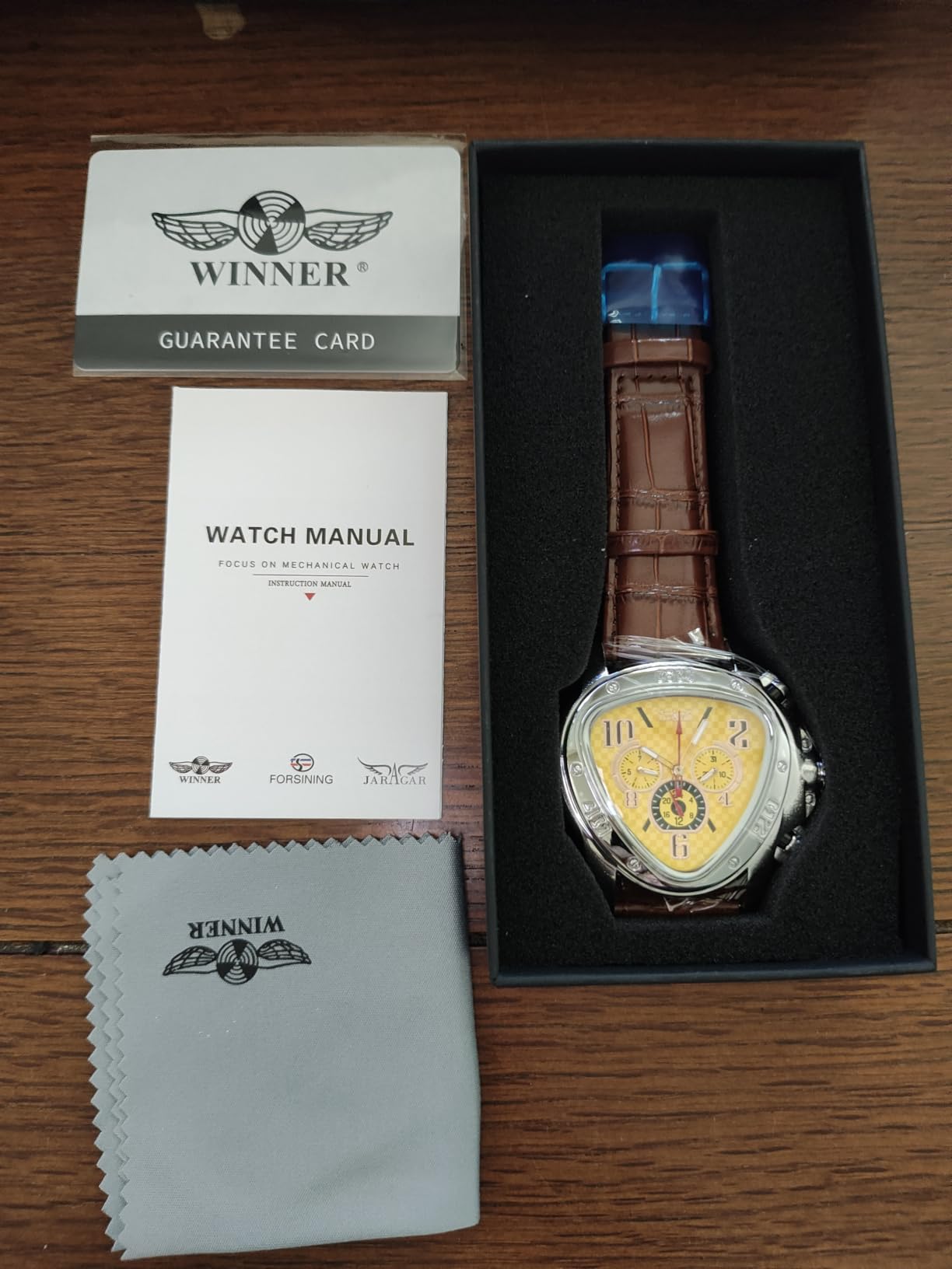 Winner Fashion Mechanical Wrist Watch Triangle Racing Dial, Waterproof Golden Skeleton Dial Automatic Movement Leather Design Mechanical Watch for Men customer photo 1