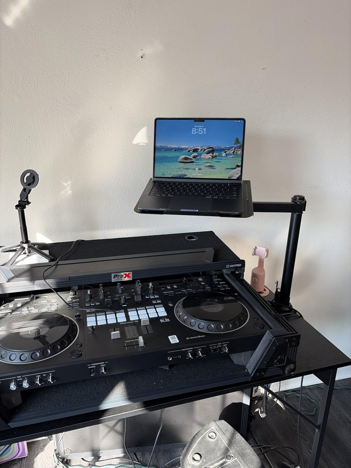 WALI Adjustable Laptop Desk Mount for 17 inch Notebook or 32 inch Screen customer photo 1