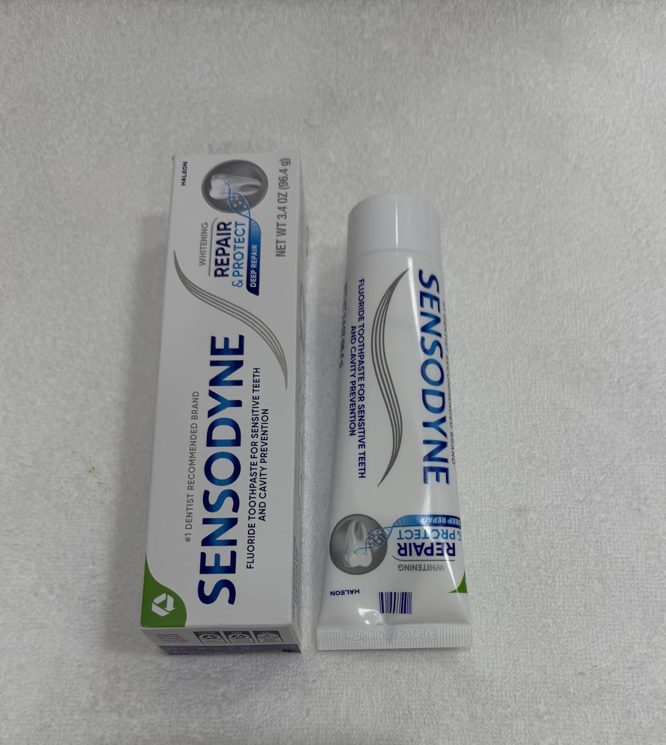 Sensodyne Repair and Protect Whitening Toothpaste, 3.4 oz (Pack of 2) customer photo 2