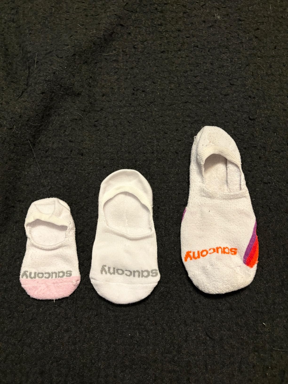 Saucony Women's No Show Cushioned Invisible Liner Socks (8, 16 Pairs) customer photo 1