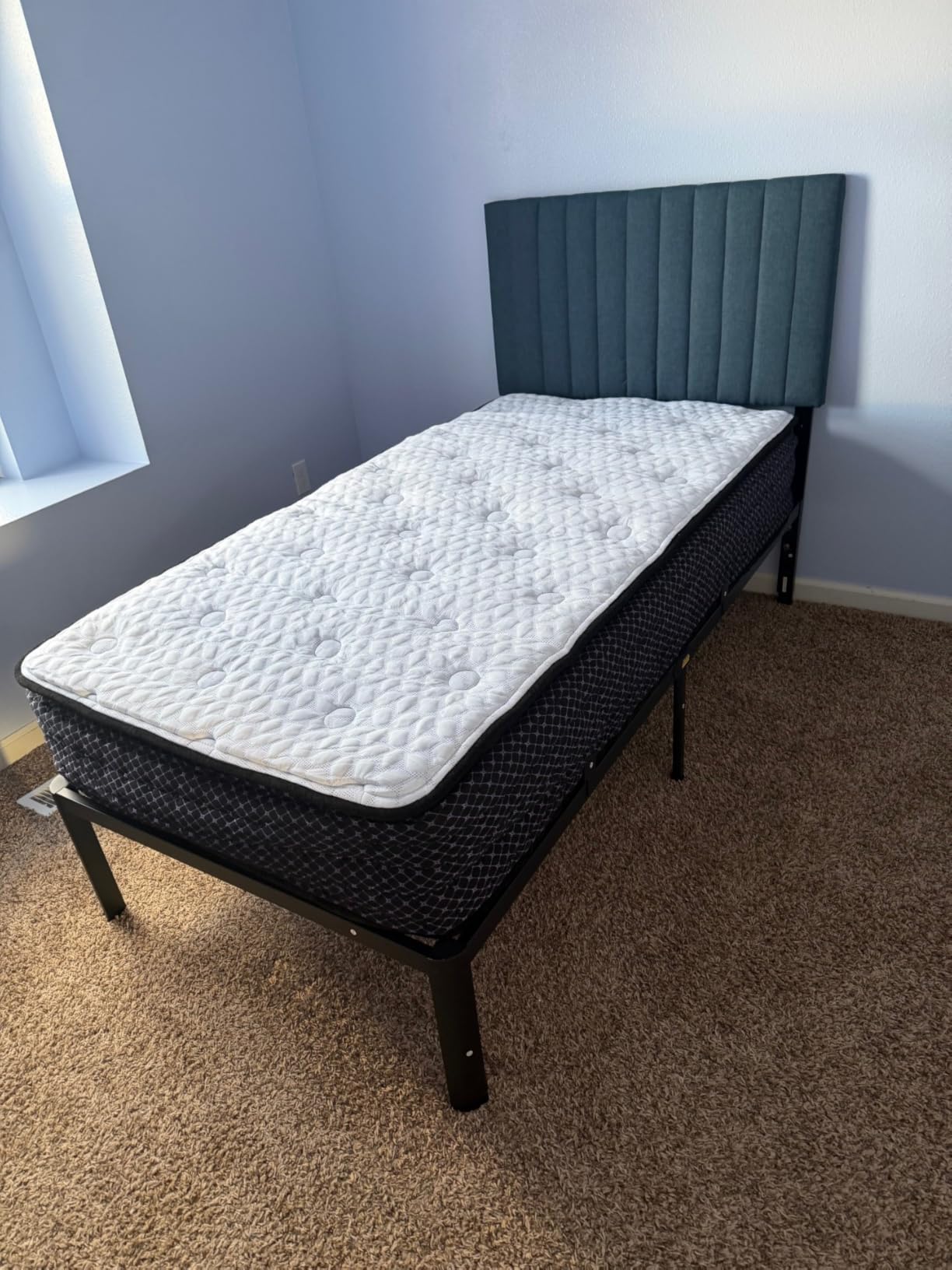 Signature Design by Ashley 12 Inch Hybrid King Mattress in a Box customer photo 2