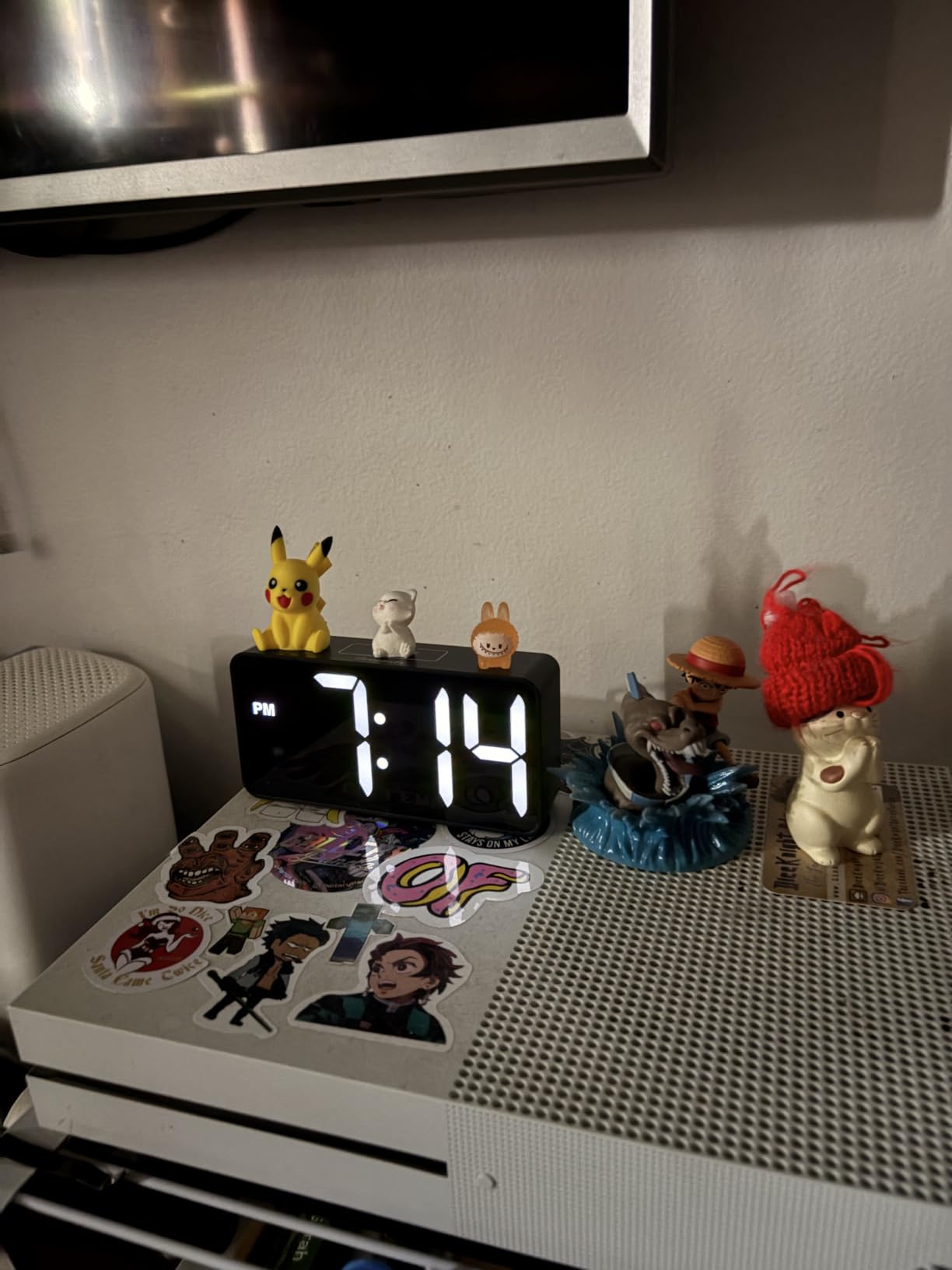 DreamSky Small Digital Alarm Clock for Bedroom, Large Big Numbers Display customer photo 2