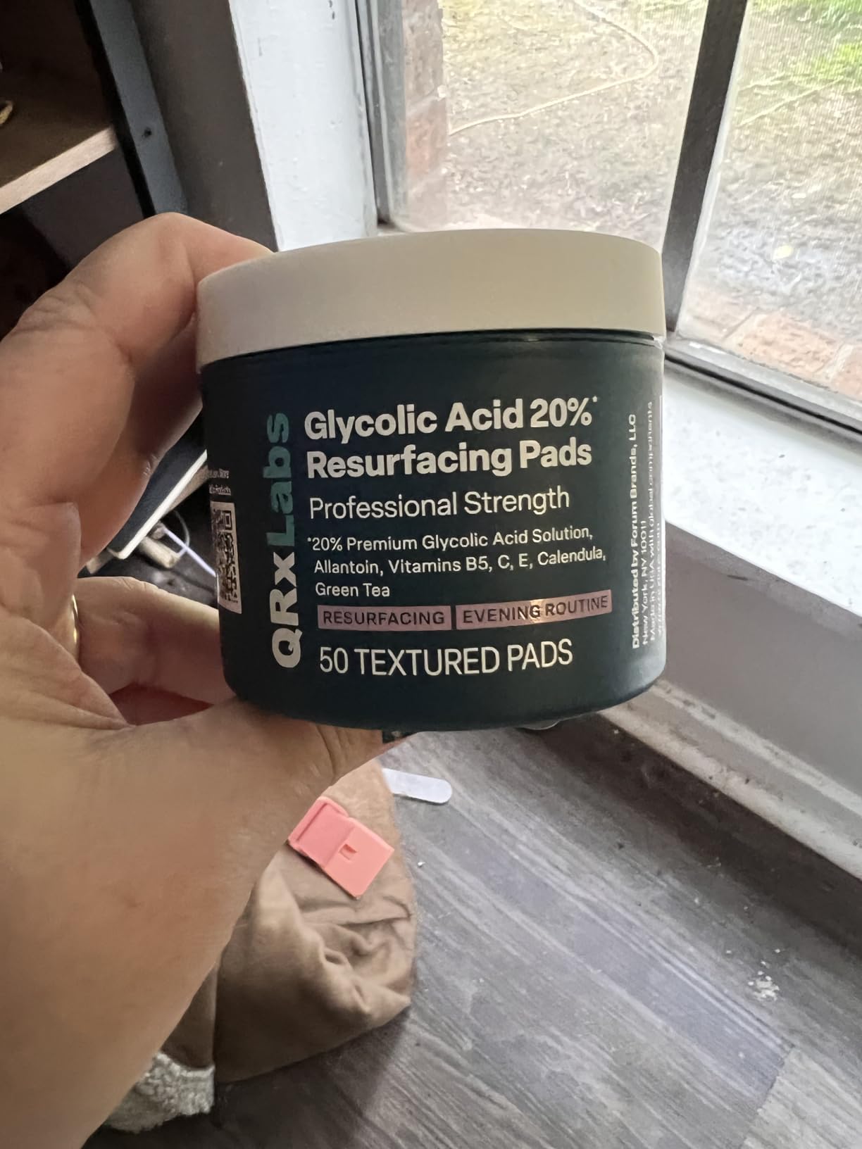 QRxLabs Glycolic Acid Pads - 20% Resurfacing Pads AHA for Face & Body - Exfoliates Skin Surface and Reduces Appearance of Fine Lines and Wrinkles - Acne Treatment Clearing - Daily Pads - 50ct customer photo 2