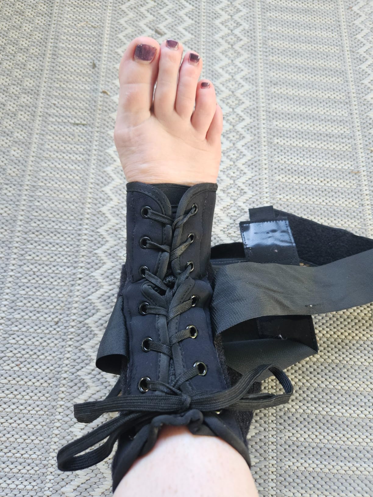 Ankle Brace for Women Men - Ankle Support Brace for Sprained Ankle,Ankle Stabilizer for Achilles,Tendon,Sprain,Injury Recovery,Lace up Ankle wrap for Running,Basketball,Volleyball customer photo 2