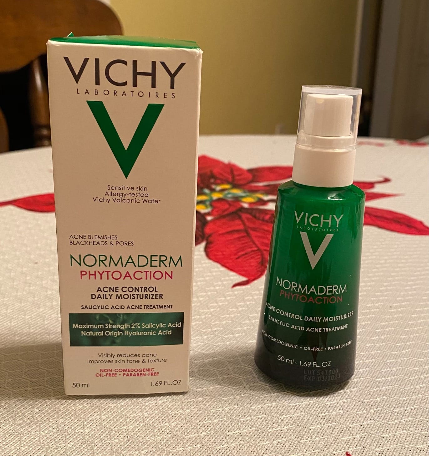 VICHY Normaderm Acne Control Daily Moisturizer with Salicylic Acid customer photo 1