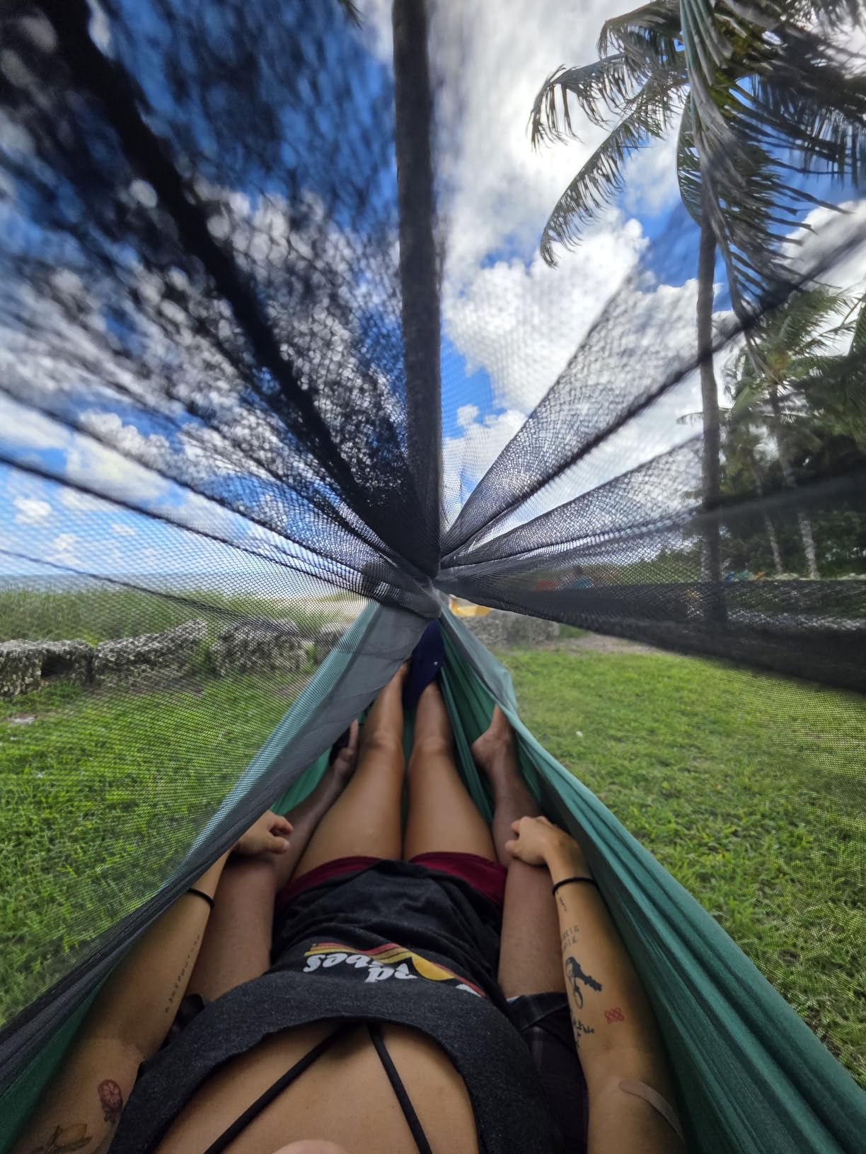 Covacure Camping Hammock, 772 lbs Capacity Double Hammock - Black customer photo 2