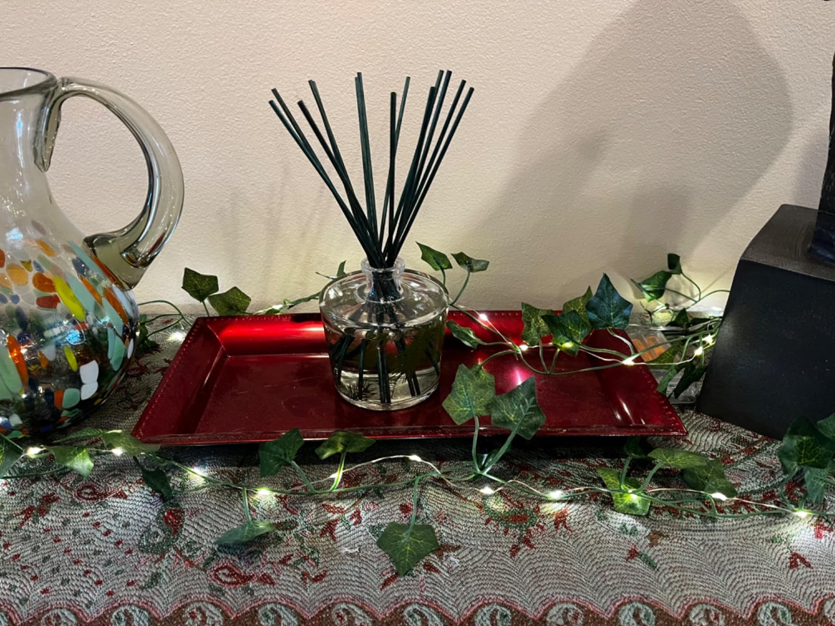 Thymes Frasier Fir Reed Diffuser Set – Includes Reeds, Fragrance Oil, and Frosted Glass Bottle – Fragrance Oil Diffuser – Room Fresheners – Luxury Home Decor – Green & Clear (Pine Needle, 4 fl oz) customer photo 1