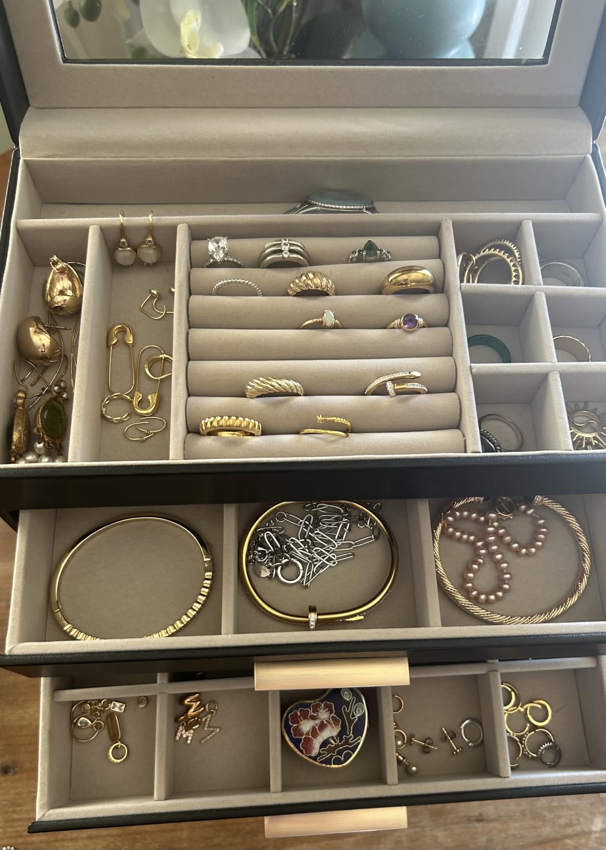 SONGMICS Jewelry Box Organizer, 3-Layer Storage with 2 Drawers, Glass Lid customer photo 1