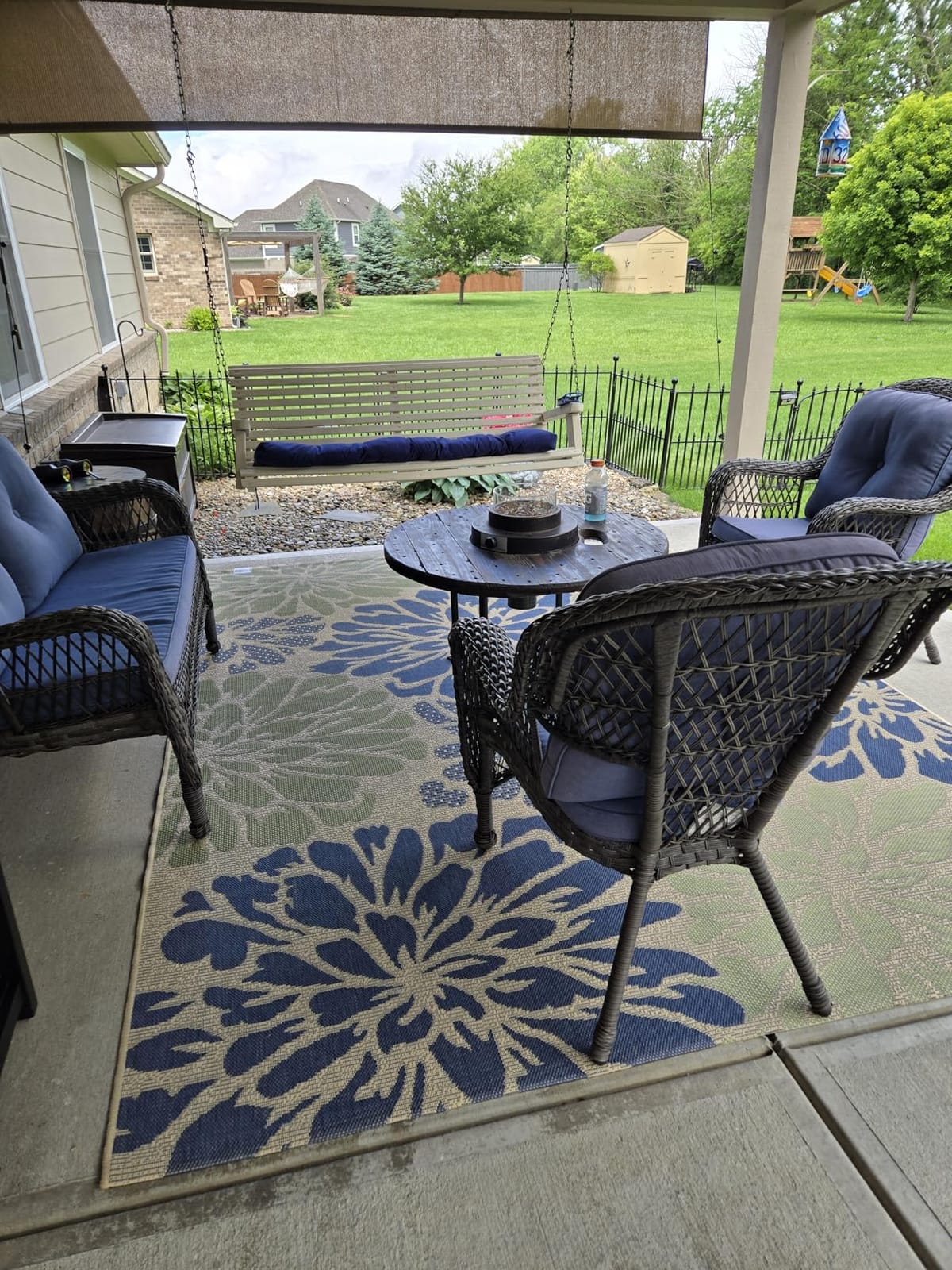 JONATHAN Y Floral Textured Weave Indoor Outdoor Area Rug 8X10 Navy/Green, Zinnia Modern for Backyard, Patio, Porch, Easy-Cleaning, High Traffic, Pet-Friendly, Non-Shedding (SMB110B-8) customer photo 1