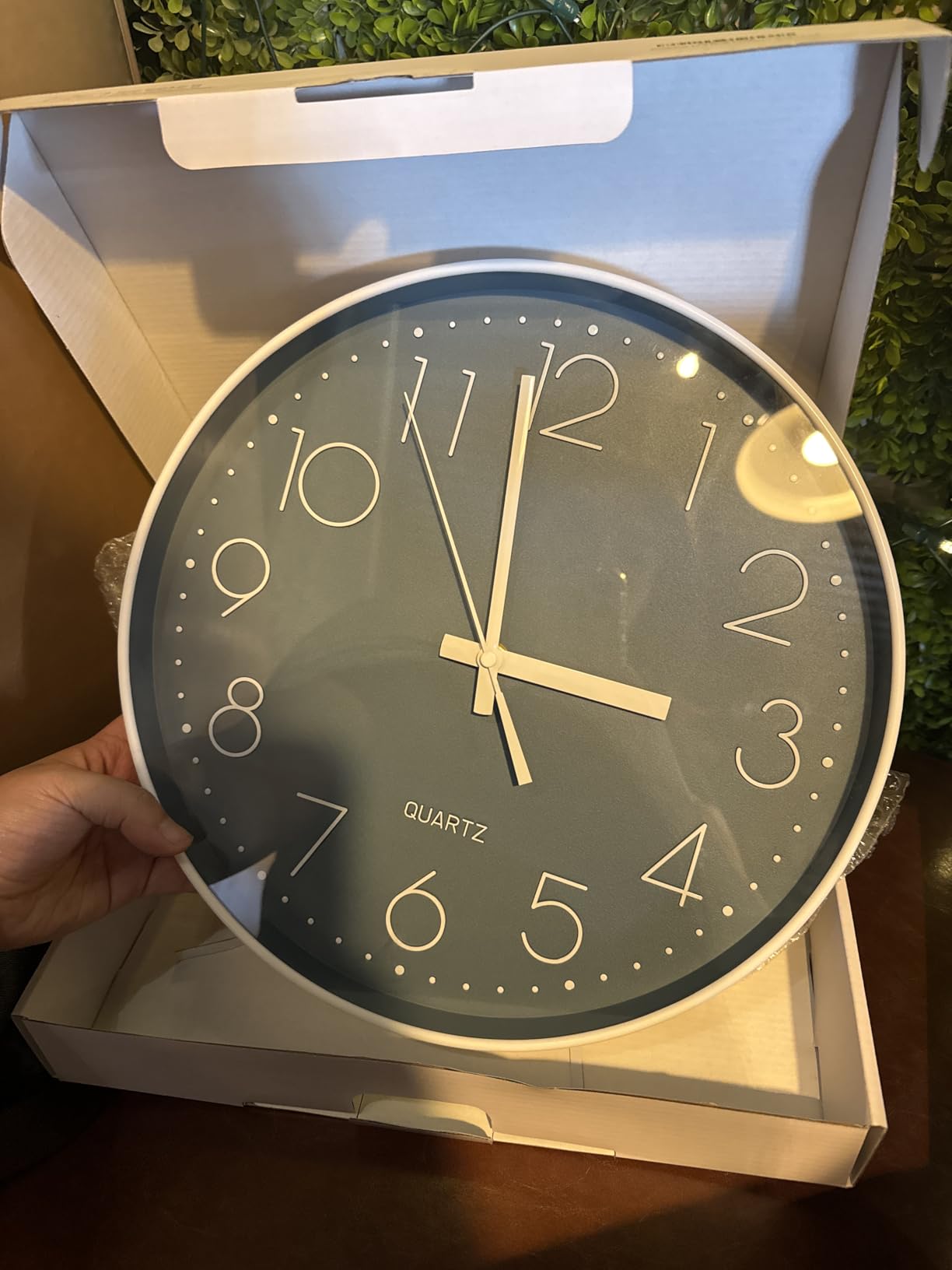 jomparis Wall Clock 12 Inch Non-Ticking Silent Battery Operated Round Wall Clock Modern Elegant Simple Style Clock for Home Office Kitchen Bedroom Living Room customer photo 2