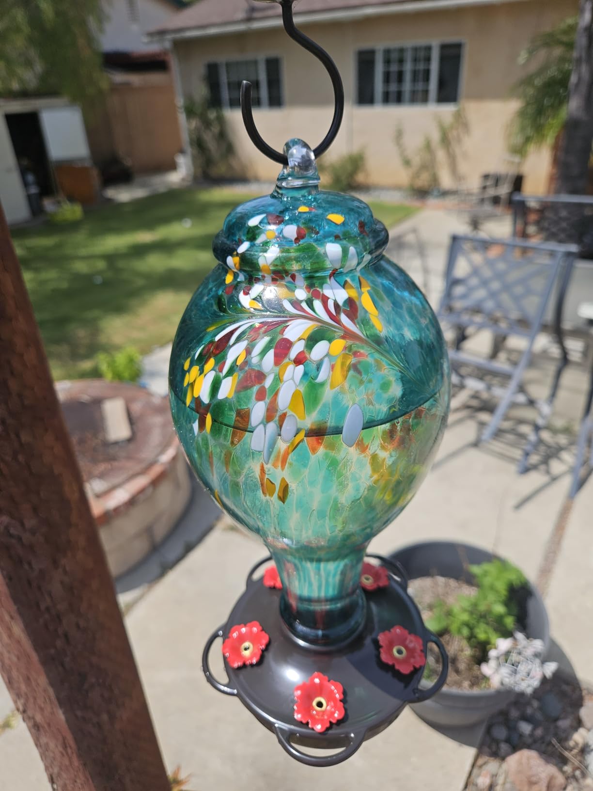 LUJII Hummingbird Feeder, Hand Blown Glass Hummingbird Feeder, Never Fade, 36 Fluid Ounces, 5 Feeding Metal Stations, Much Bigger, Garden Backyard Decorative, Containing Ant Moat (Blue) customer photo 1