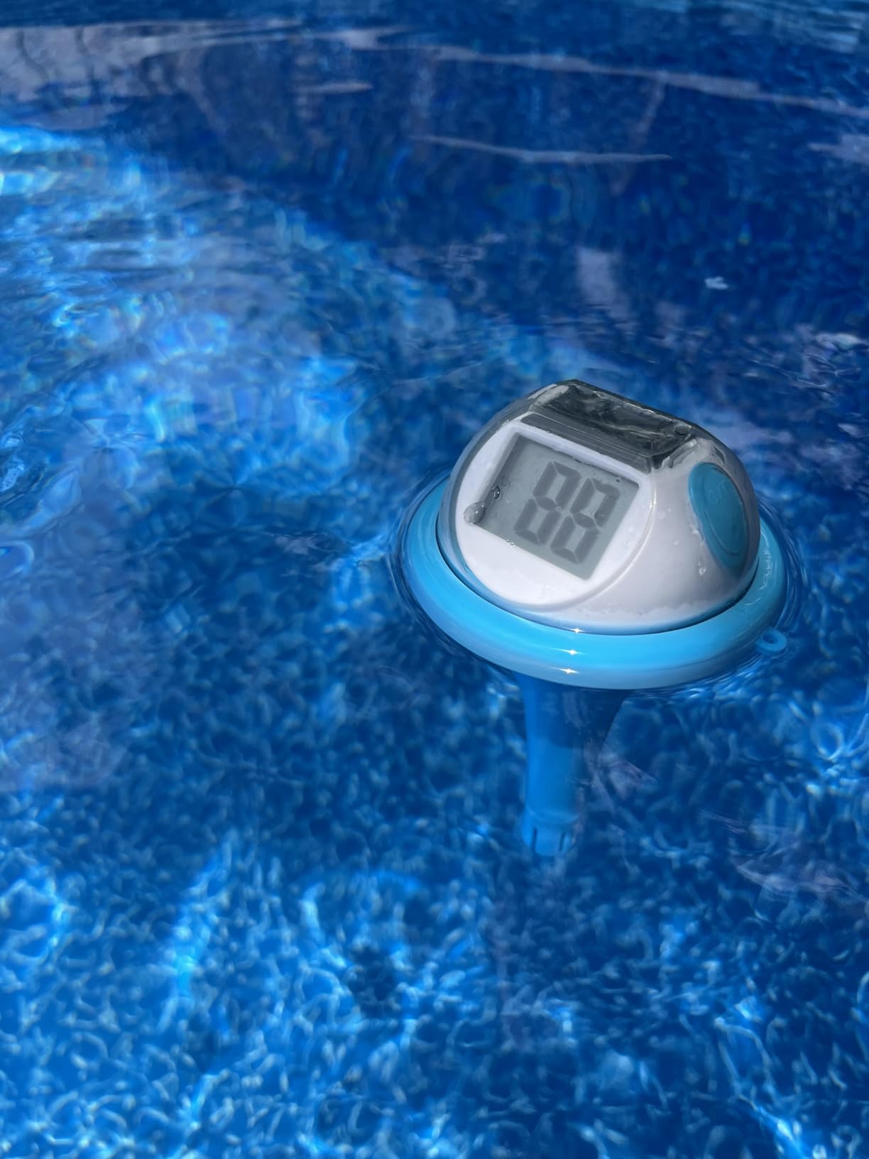 GAME | Solar Digital Floating Pool & Spa Thermometer | Dual LCD Display customer photo 1
