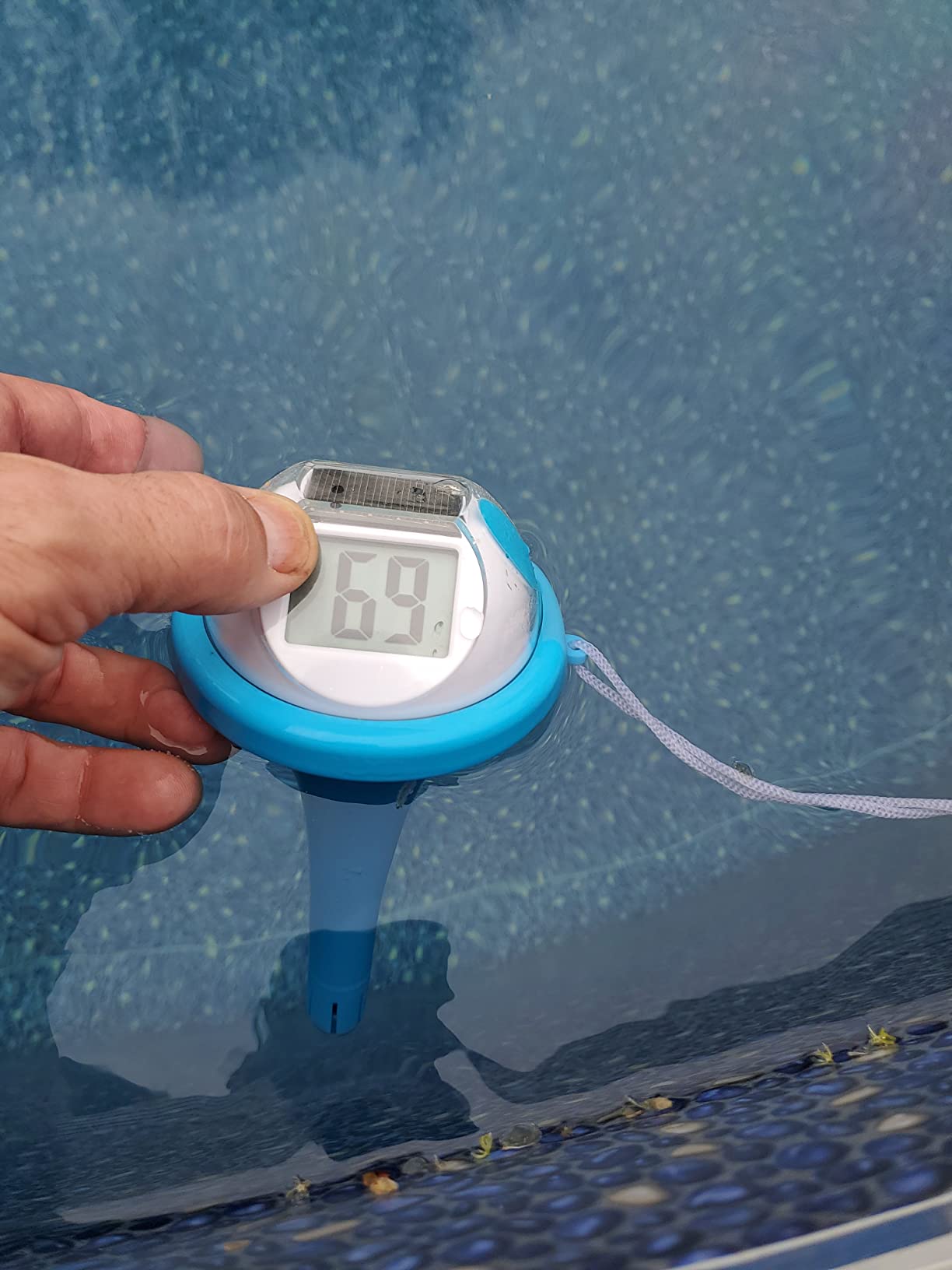 GAME | Solar Digital Floating Pool & Spa Thermometer | Dual LCD Display customer photo 2