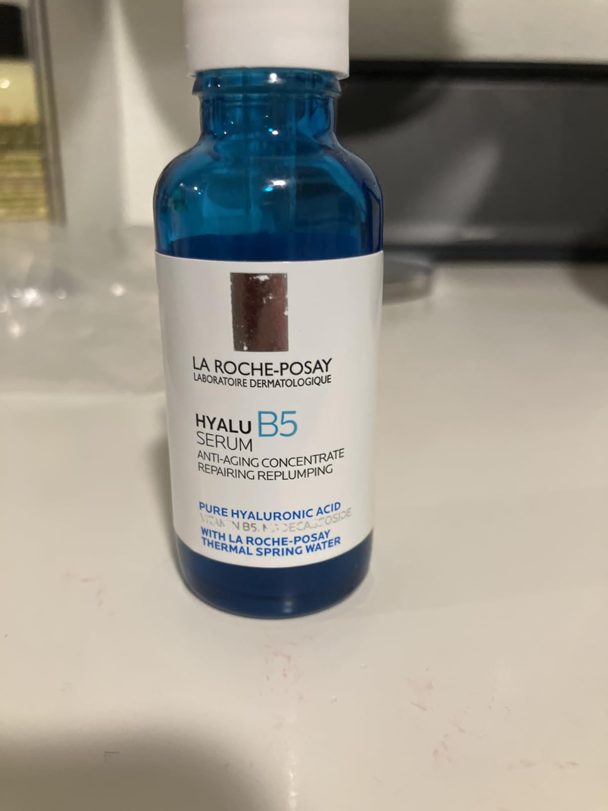 La Roche-Posay Retinol Face Serum with Niacinamide & Hyaluronic Acid, 1oz customer photo 2