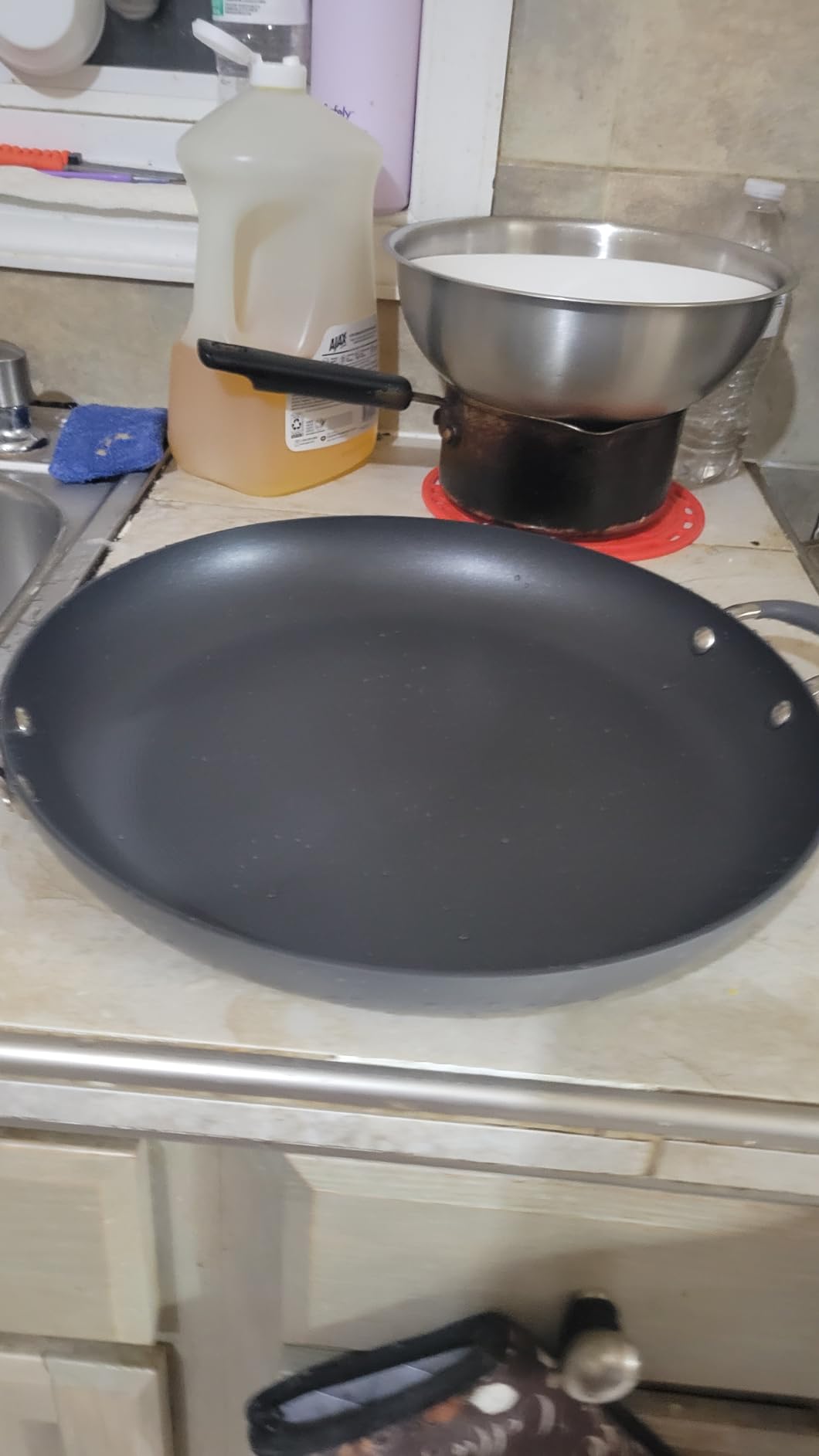 Circulon Radiance Nonstick Pots and Pans Set, 10-Piece, Gray customer photo 1