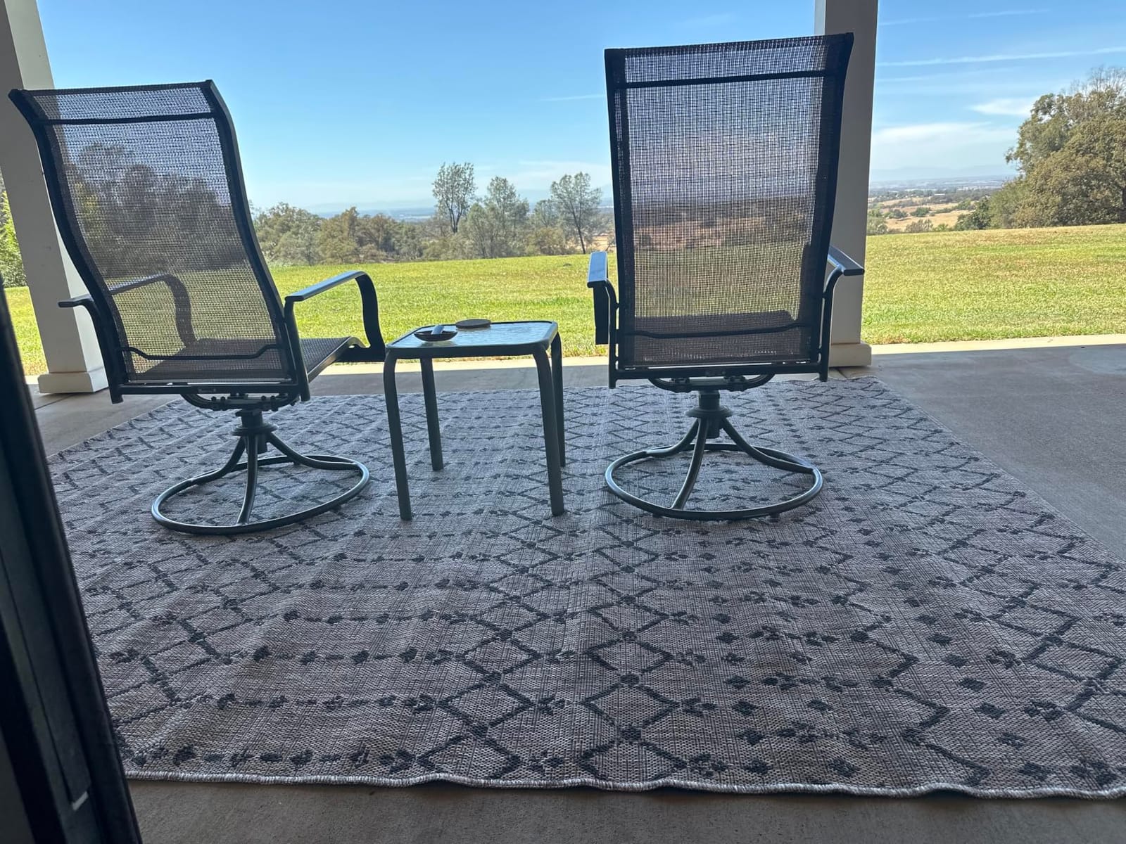 JONATHAN Y Moroccan Geometric Indoor Outdoor Area Rug 9X12 Black/Gray, Ourika Textured Weave for Backyard, Patio, Porch, Easy-Cleaning, High Traffic, Pet-Friendly, Non-Shedding (SMB108F-9) customer photo 2
