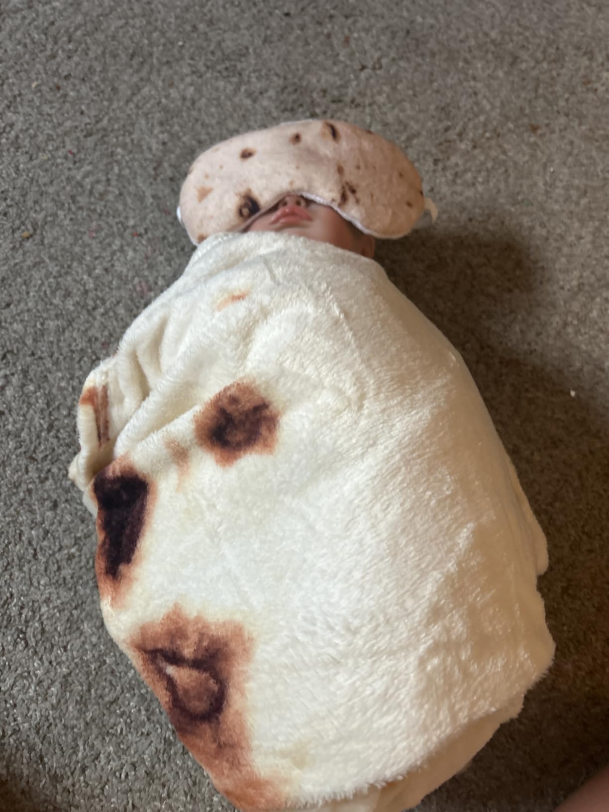 SeaRoomy Burrito Tortilla Blanket, Funny Food Throw Blanket, Round 47inches customer photo 1