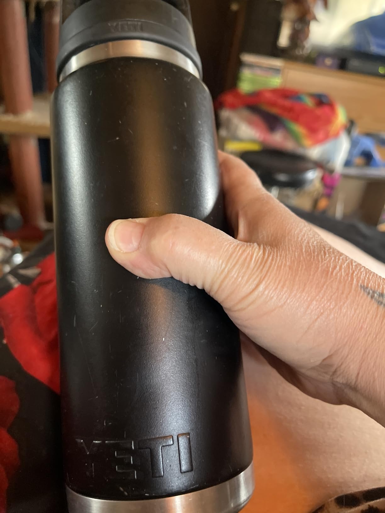 YETI Rambler 26 oz Bottle, Vacuum Insulated, Stainless Steel with Chug Cap, Black customer photo 1