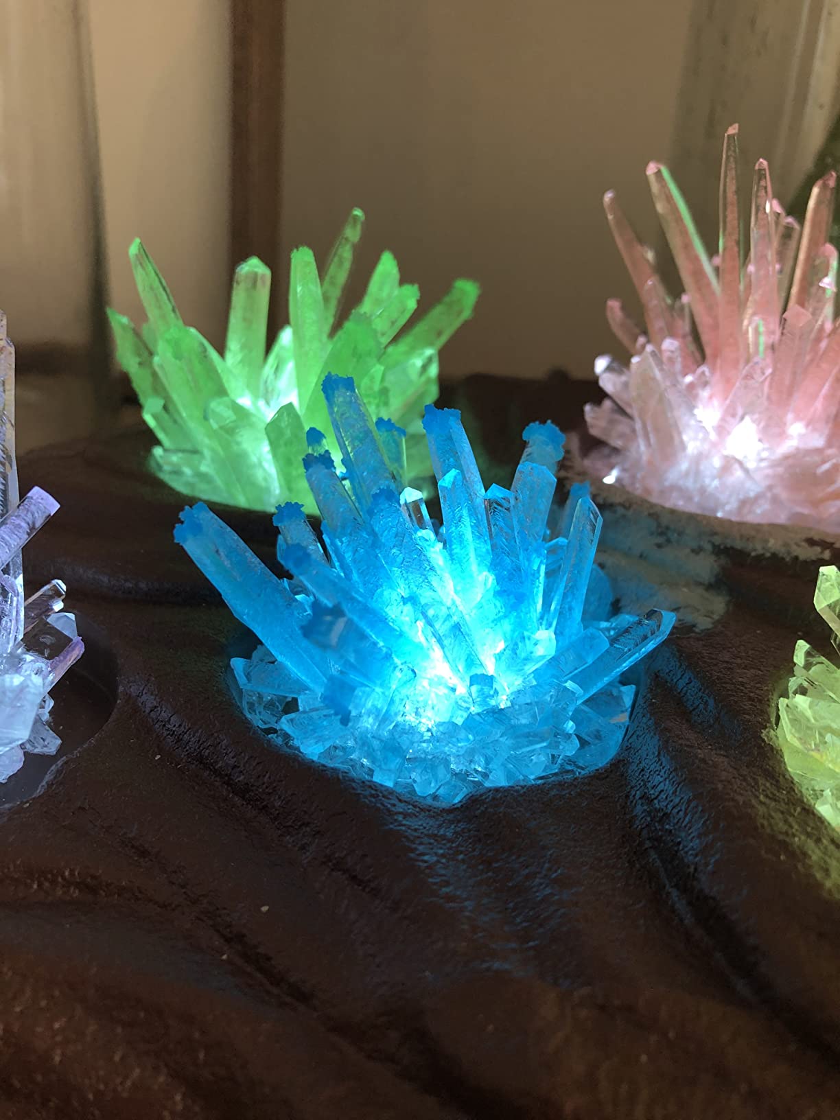 National Geographic Mega Crystal Growing Kit with 6 Crystals for Kids 8-12 customer photo 2