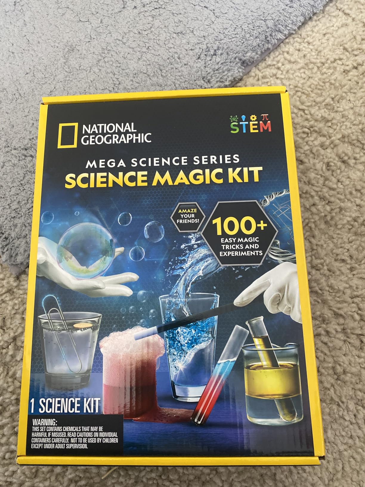 NATIONAL GEOGRAPHIC Science Magic Kit – Science Kit for Kids with 100+ Unique Experiments and Magic Tricks, Chemistry Set and STEM Project, A Great Gift for Boys and Girls (Amazon Exclusive) customer photo 1