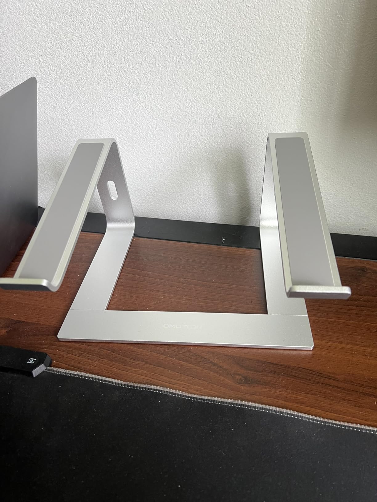 OMOTON Laptop Stand, Detachable Mount for MacBook Air/Pro Dell HP Silver customer photo 2