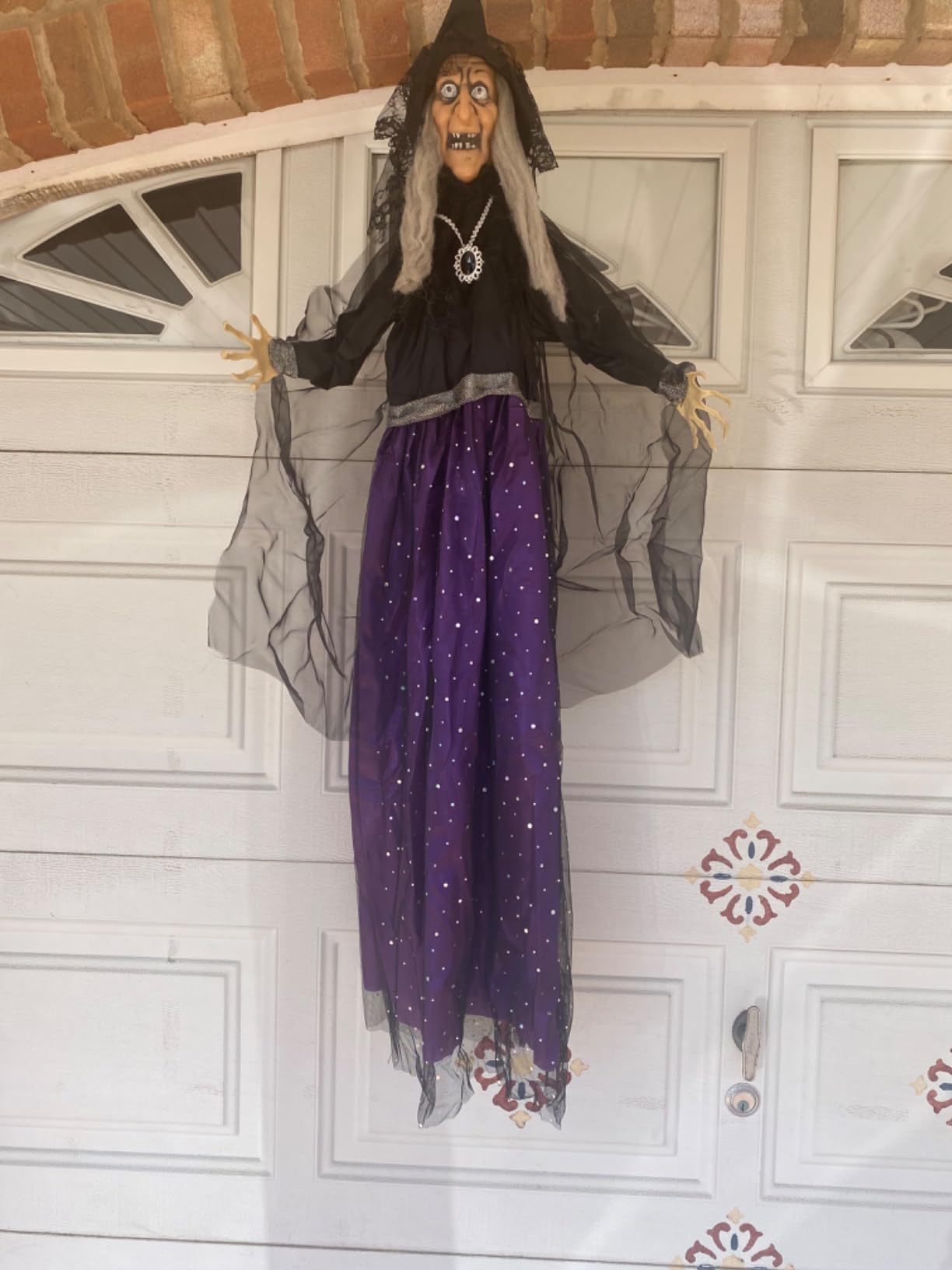 JOYIN 47” Animated Witch Halloween Decorations Outdoor Indoor, Scary Halloween Animatronics Decor, Hanging Ghost Talking Sound Activated Led Lights Eyes Haunted House Yard Garden Lawn customer photo 1