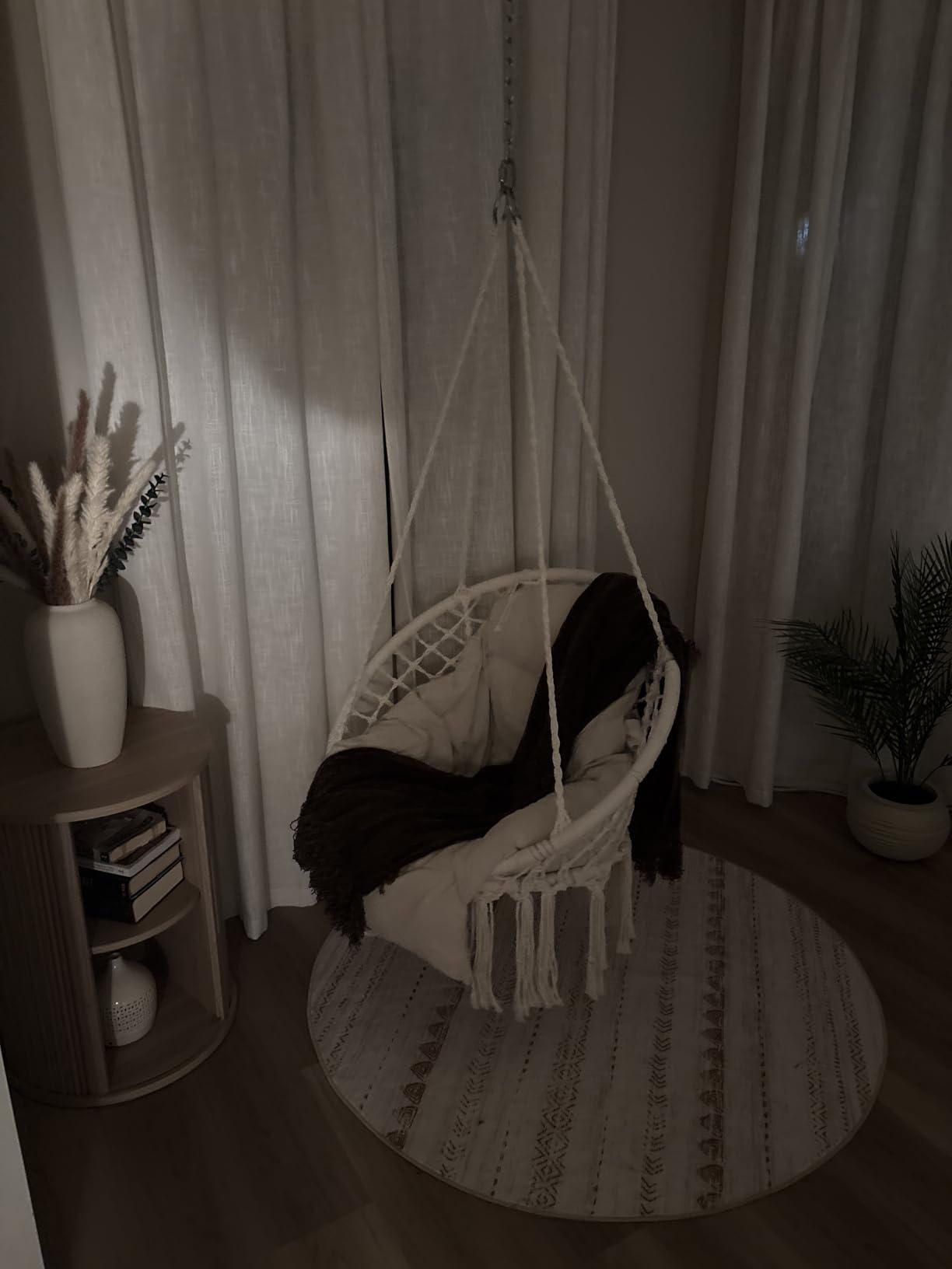 SONGMICS Hanging Chair, Boho Swing Chair with Large, Thick Cushion customer photo 1