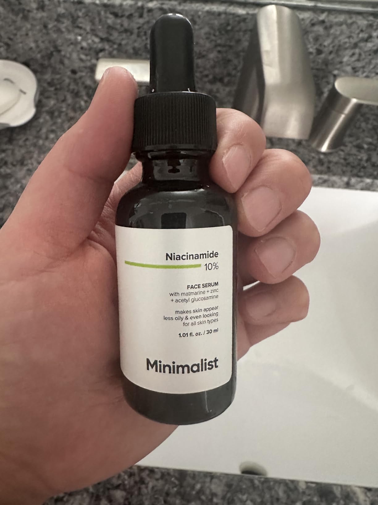 Minimalist Niacinamide 10% + Zinc Face Serum for Enlarged Pores & Excess Oil | Reduces Blemishes for Even Skin Tone | For Women & Men | 1 Fl Oz / 30 ml customer photo 2