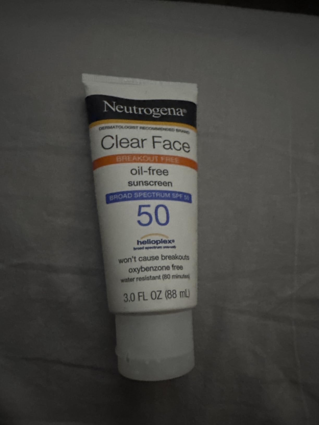 Neutrogena Clear Face Sunscreen Lotion SPF 50, 3 fl. oz customer photo 1