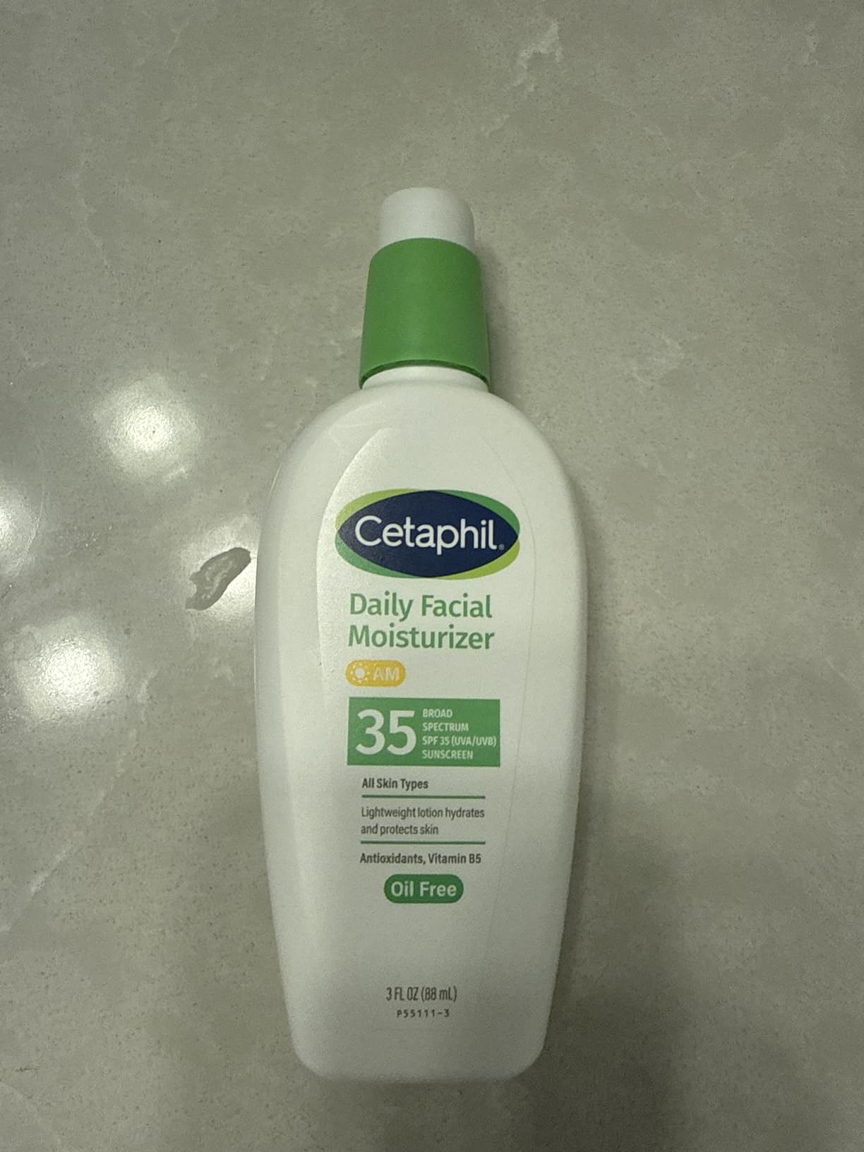 Cetaphil Daily Oil-Free Facial Moisturizer with Sunscreen, SPF 35, Fragrance Free, 3 fl oz (88 ml) customer photo 2