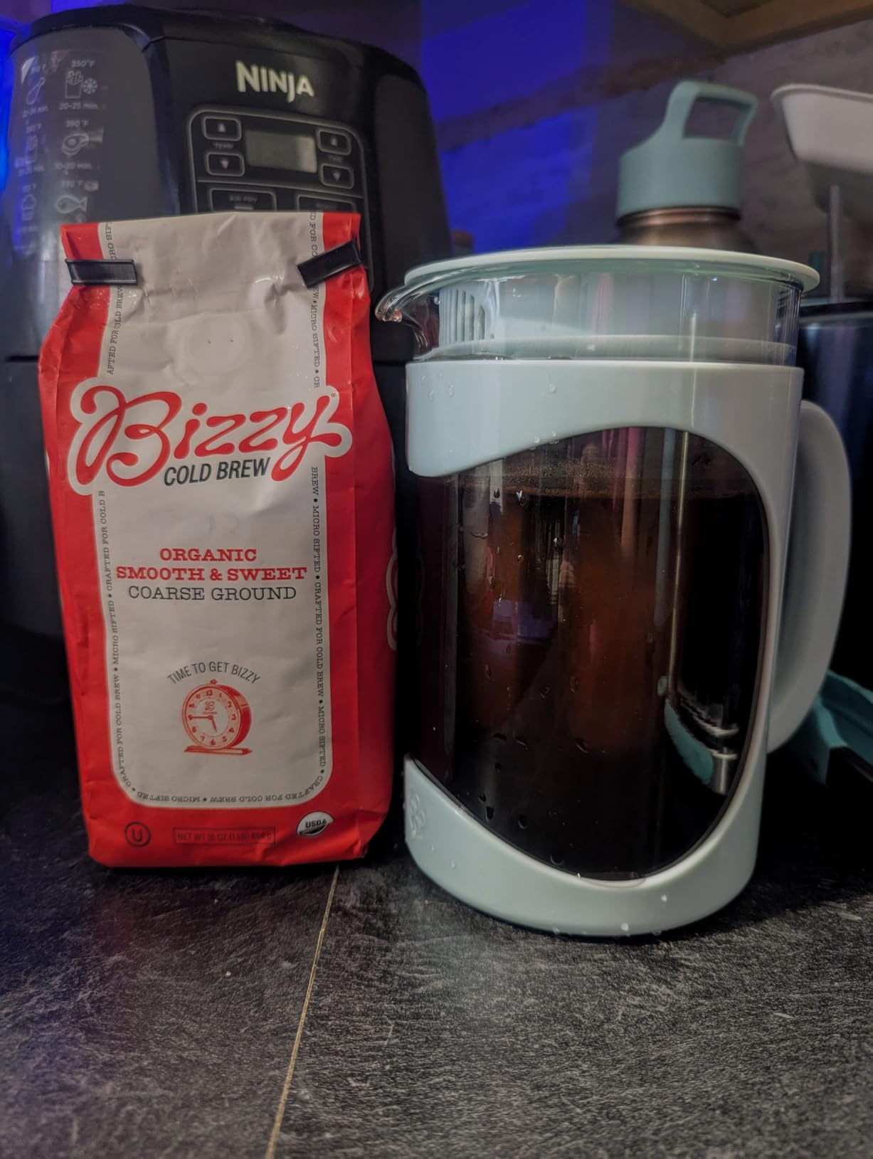 Primula Burke Deluxe Cold Brew Iced Coffee Maker, Comfort Grip Handle, Durable Glass Carafe, Removable Mesh Filter, Perfect 6 Cup Size, Dishwasher Safe, 1.6 qt, Aqua customer photo 2