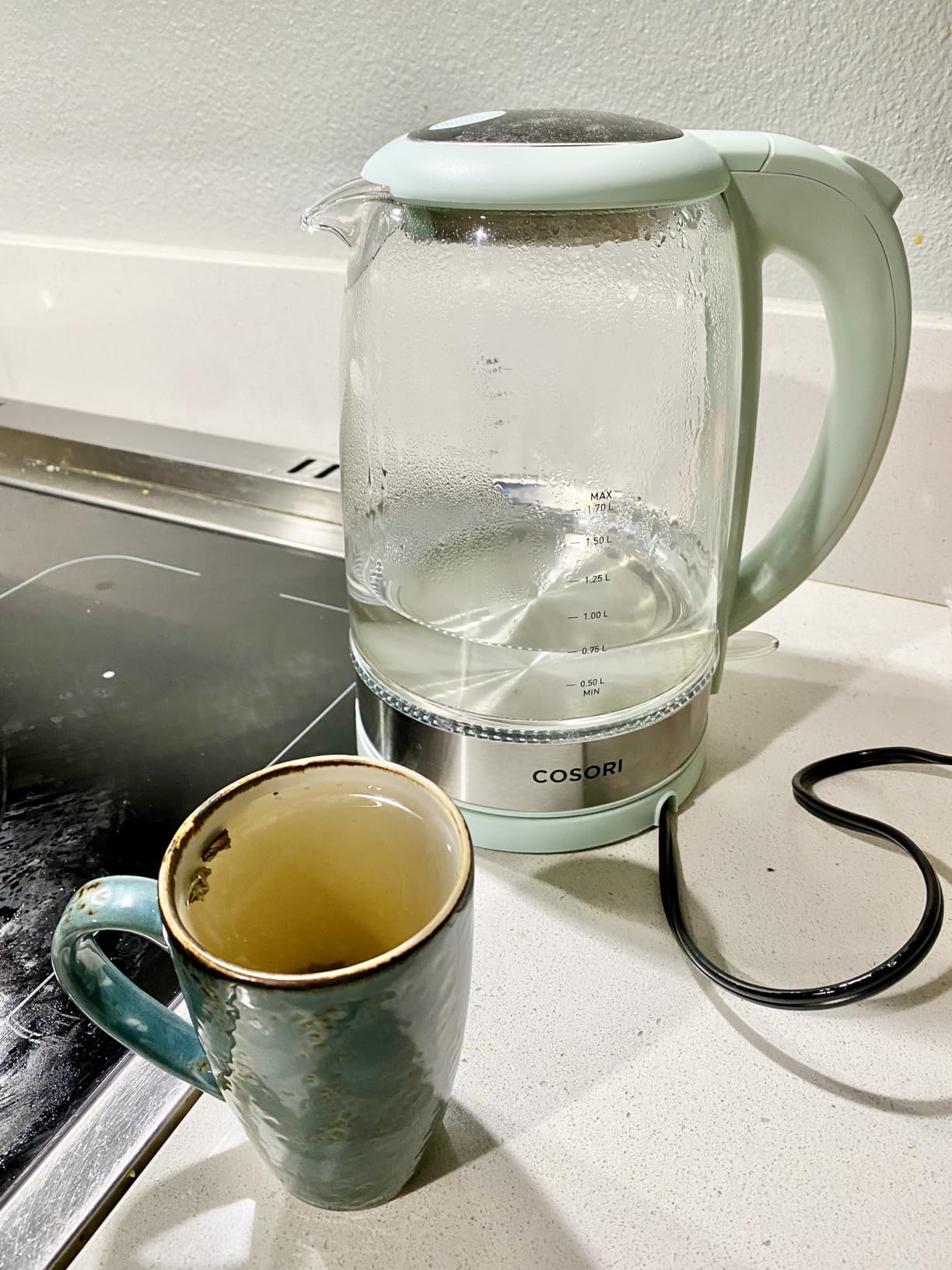 Cosori Electric Kettle, No Plastic Contact with Water, 1.7L, Black customer photo 1