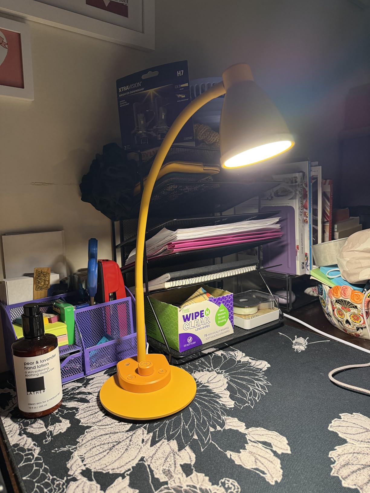 BOHON LED Desk Lamp with USB Charging Port 3 Color Modes Dimmable, Black customer photo 2