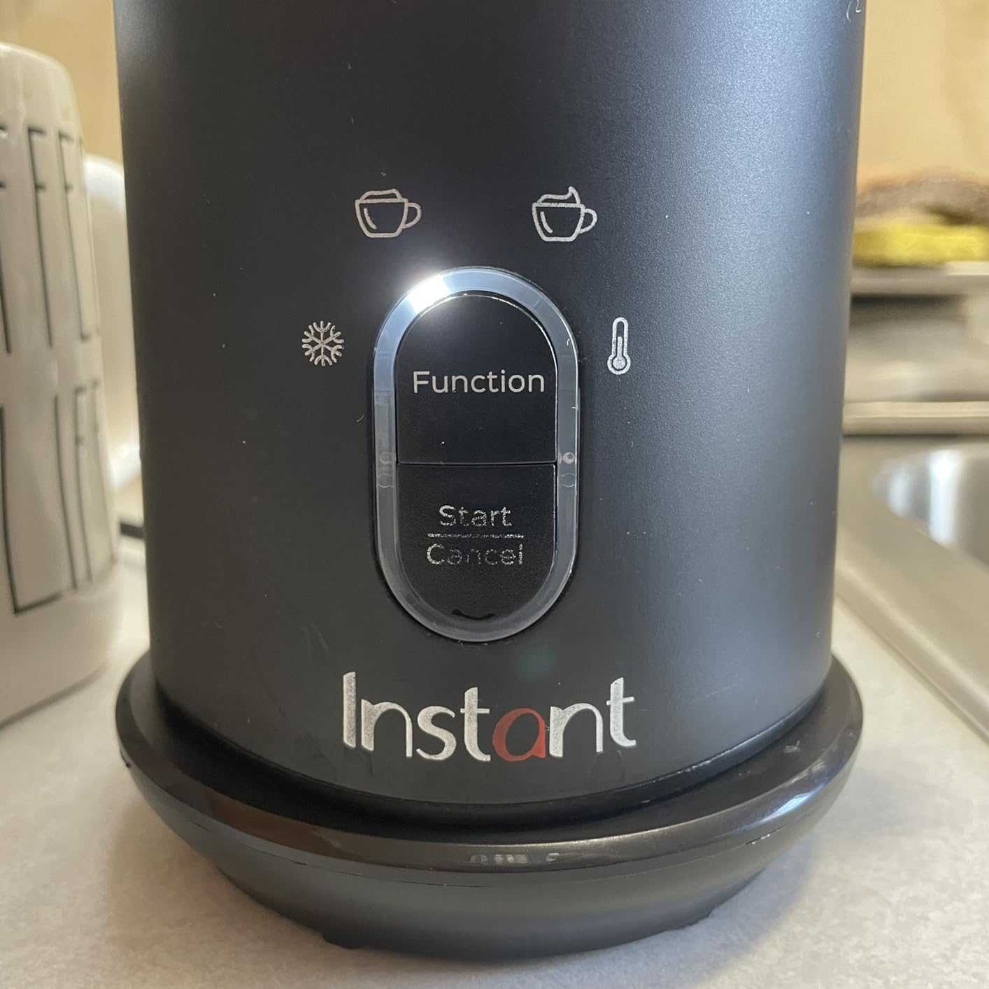 Instant Pot 4-in-1 Milk Frother, 10 oz, Black customer photo 1