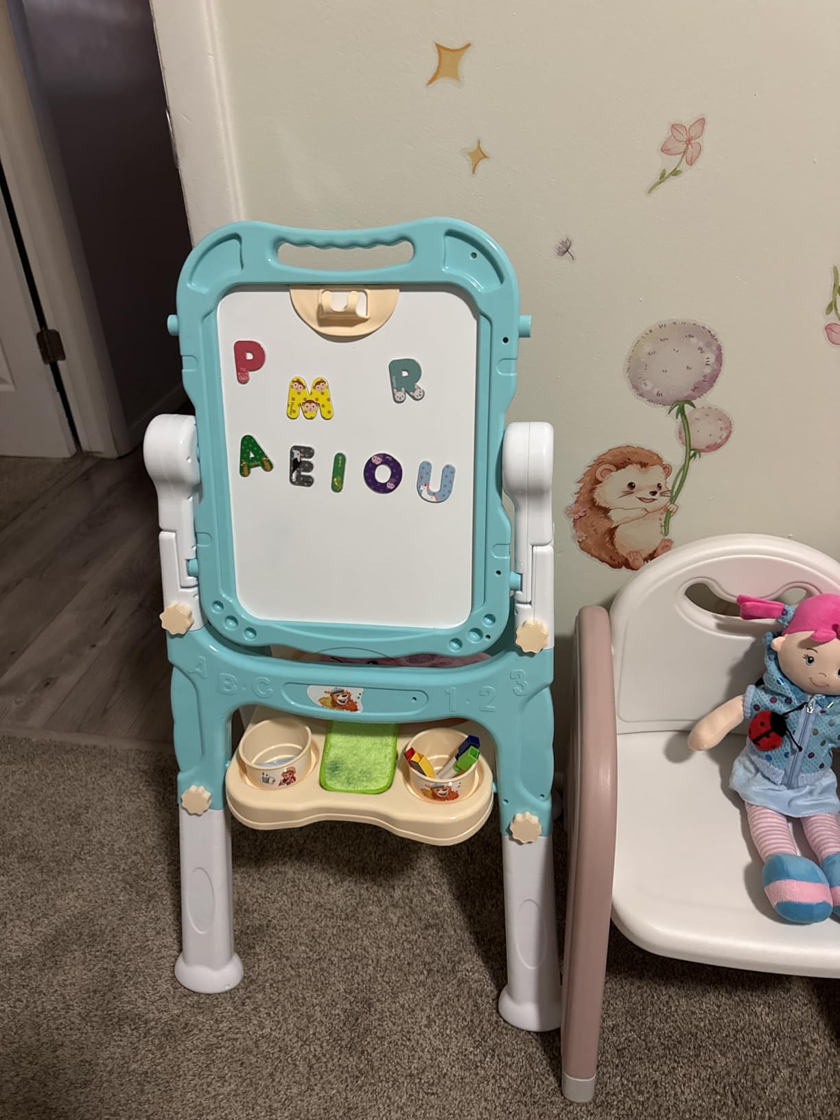 Mojitodon Easel for Kids,Rotatable Double Sided Adjustable Standing Art Easel with Painting Accessories for Toddlers Boys and Girls-Blue customer photo 1
