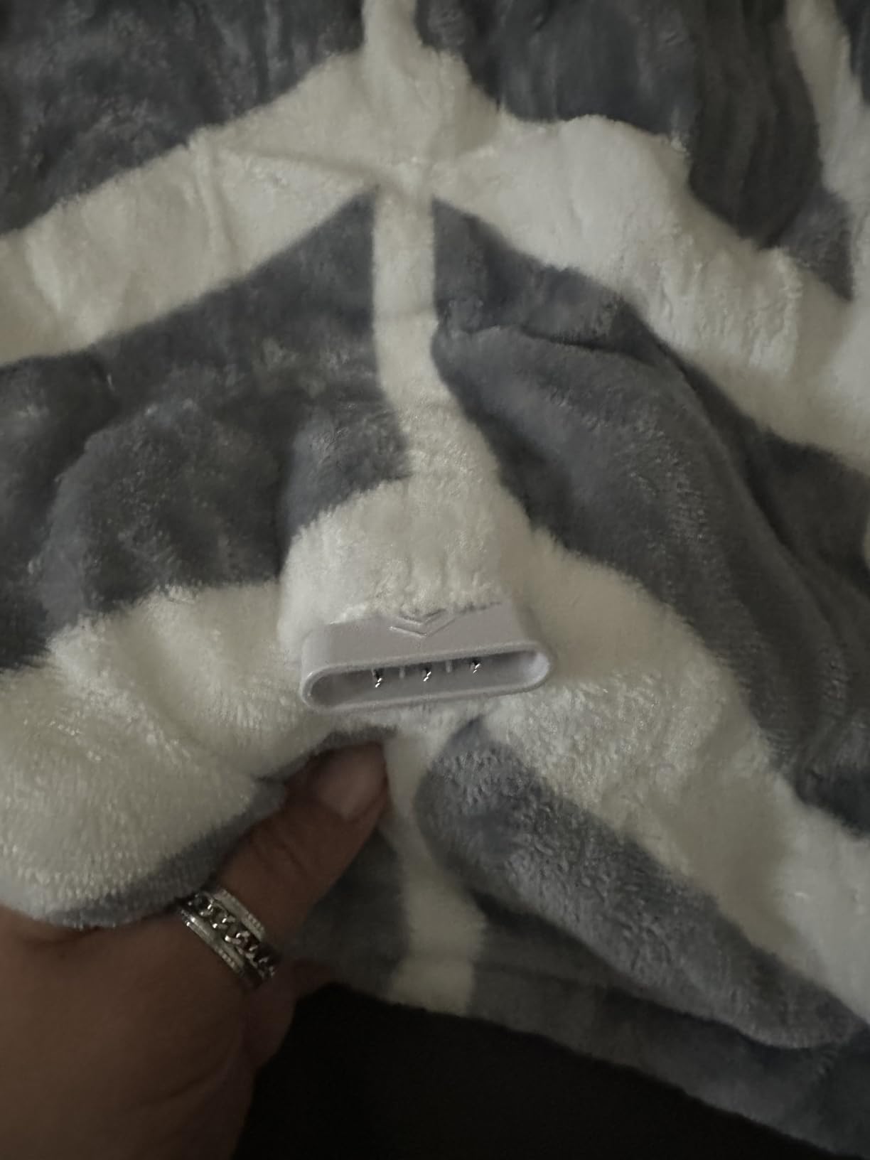 VENTIMI Heated Throw Blanket, 5 Heat Levels & 3 Hours Auto Off, Grey customer photo 2