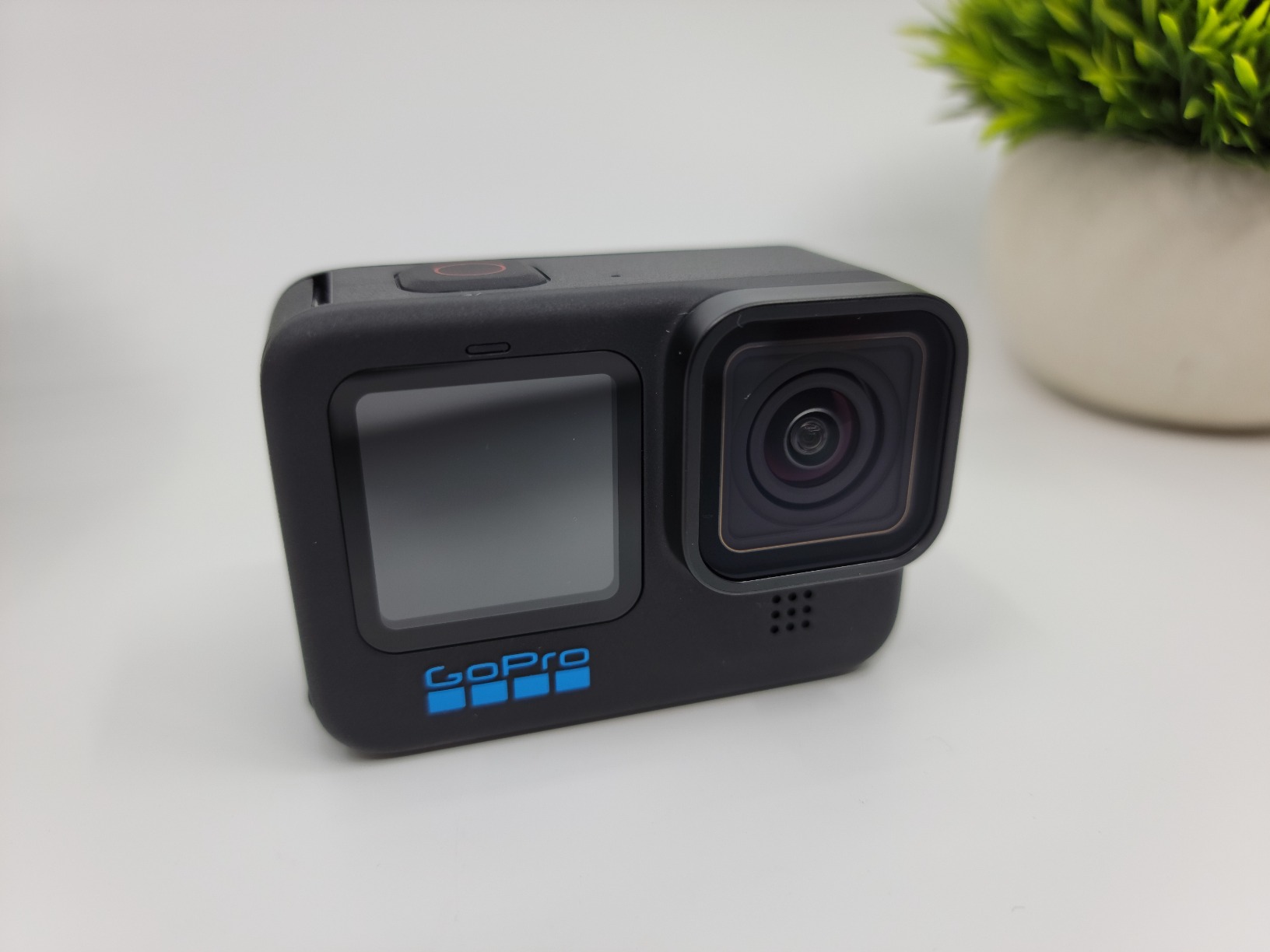 GoPro HERO10 Black - Waterproof Action Camera with Front LCD and Touch Rear Screens, 5.3K60 Ultra HD Video, 23MP Photos, 1080p Live Streaming, Webcam, Stabilization customer photo 1
