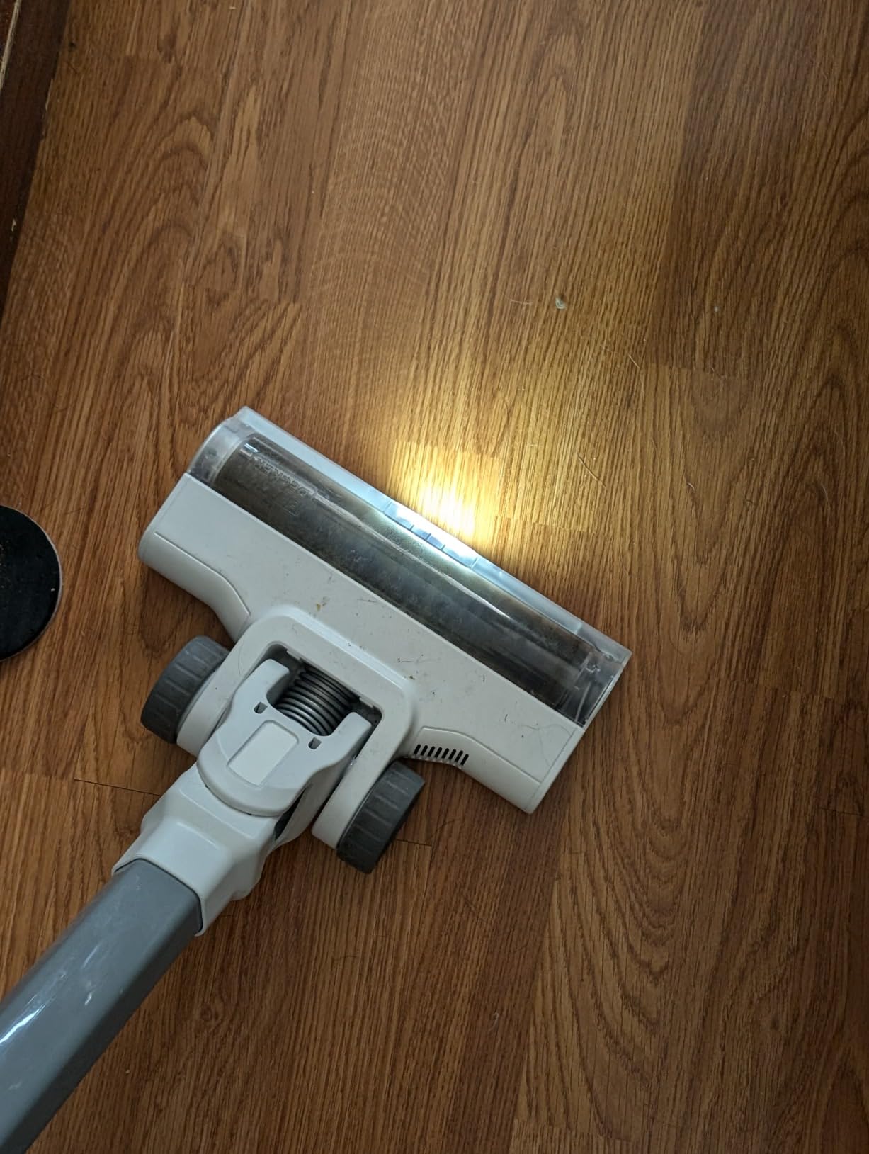 BLACK+DECKER POWERSERIES 16V MAX Stick Vacuum Cordless Rechargeable with LED Lights,Portable Vacuum Cordless, Lightweight, Anti-Tangle, Self-Standing, Multi-Surface, White (BHFEA420J) customer photo 1